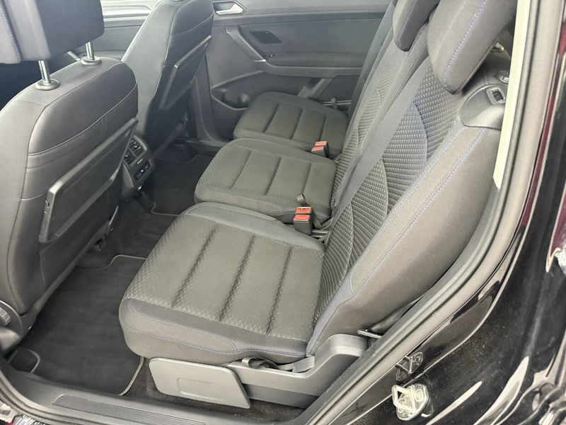 Volkswagen Touran 2.0 TDI United, 7-Sitzer, Navi, Pano, AHK — photo 13