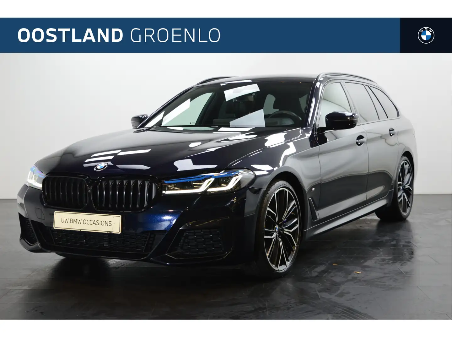 BMW 540 5 Serie Touring 540i xDrive High Executive M Sport Zwart - 1