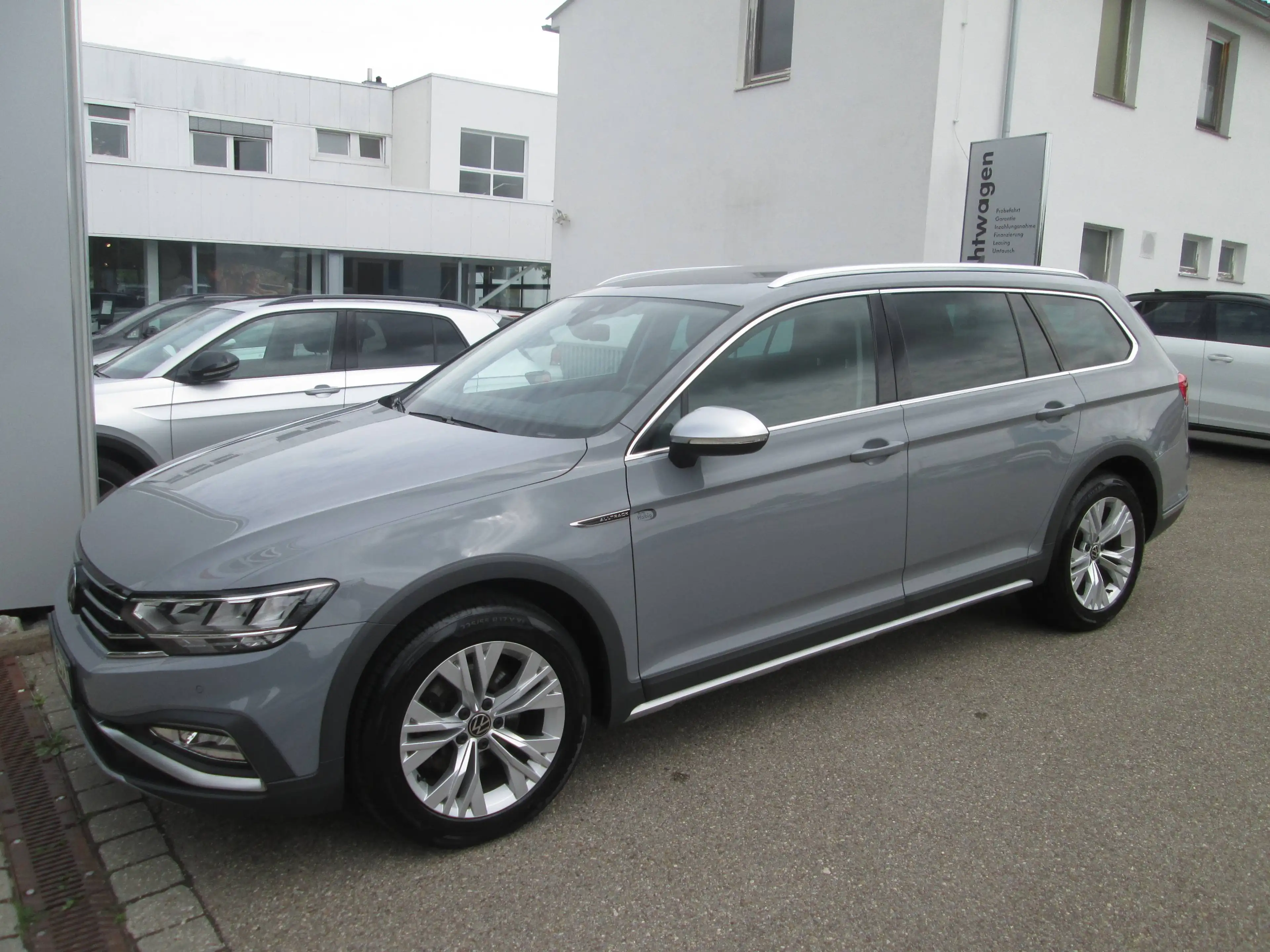 Volkswagen Passat Alltrack Alltrack 4Motion 2.0 TDI DSG AHK LED ACC REAR VIEW — photo 15