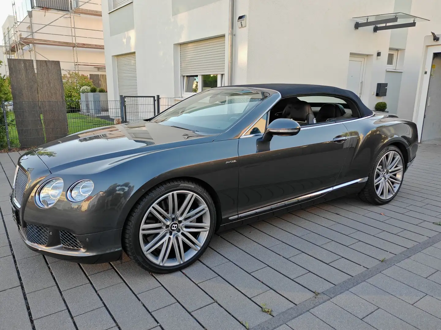 Bentley Continental Continental GTC Speed W12 625PS Grau - 1