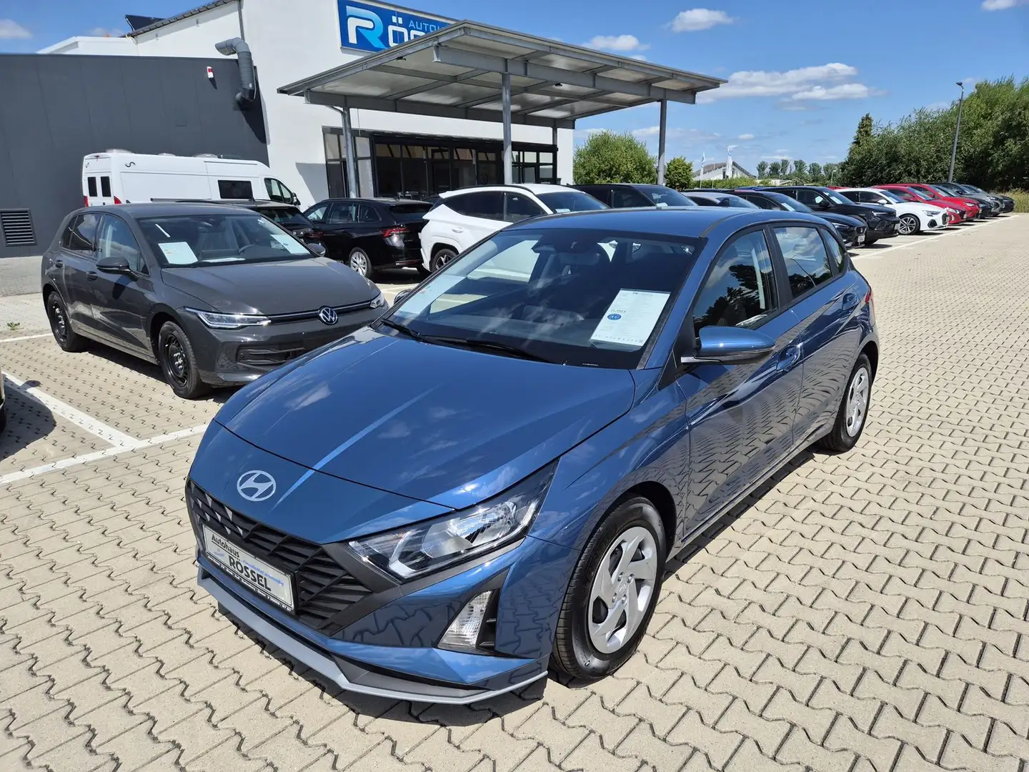 Hyundai i20 1.2 Comfort Edition Klima PDC RFK Blau - 1