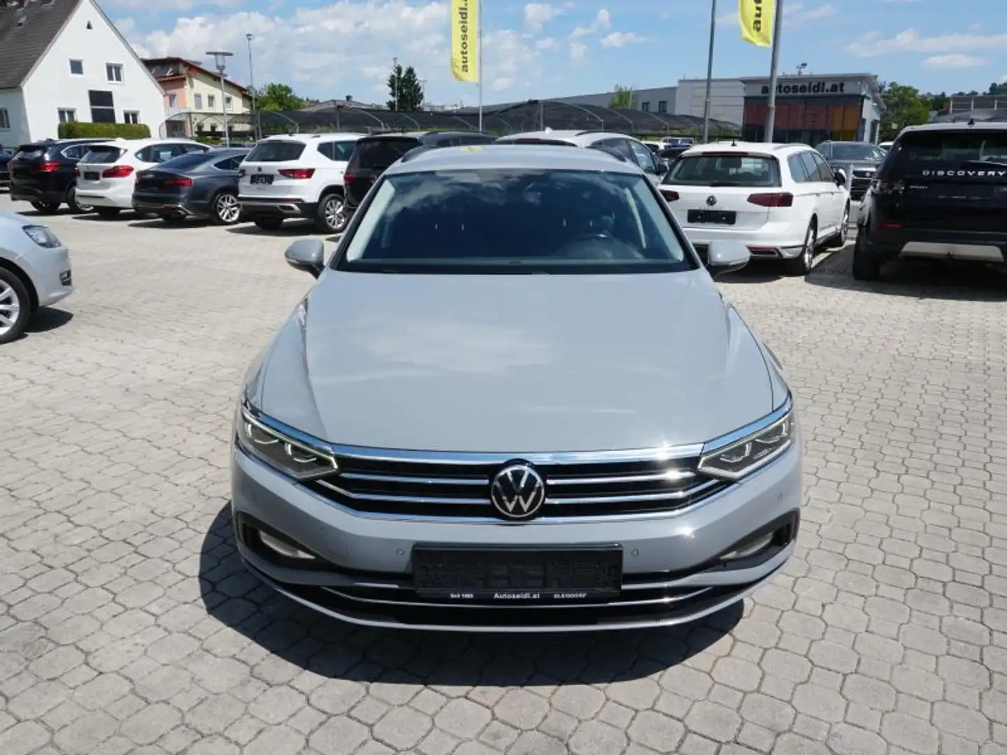 Volkswagen Passat Variant Business 2,0 SCR TDI DSG *MATRIX+AHV+KAMERA* Grau - 2