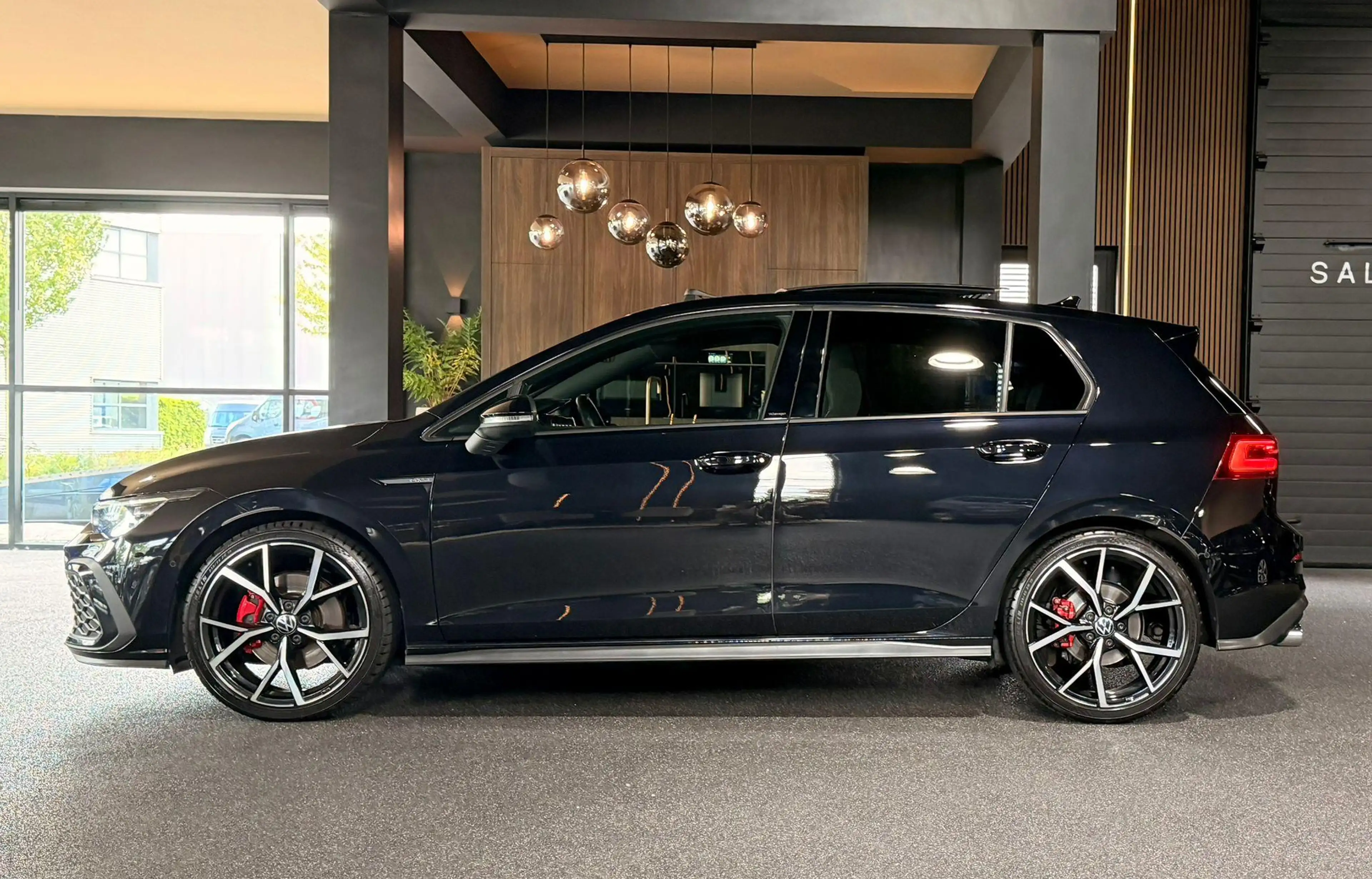 Volkswagen Golf GTD 2.0 TDI — photo 3