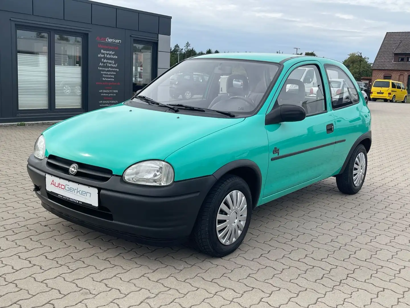Opel Corsa B 1.2i TÜV NEU 49.998 KM Grün - 2