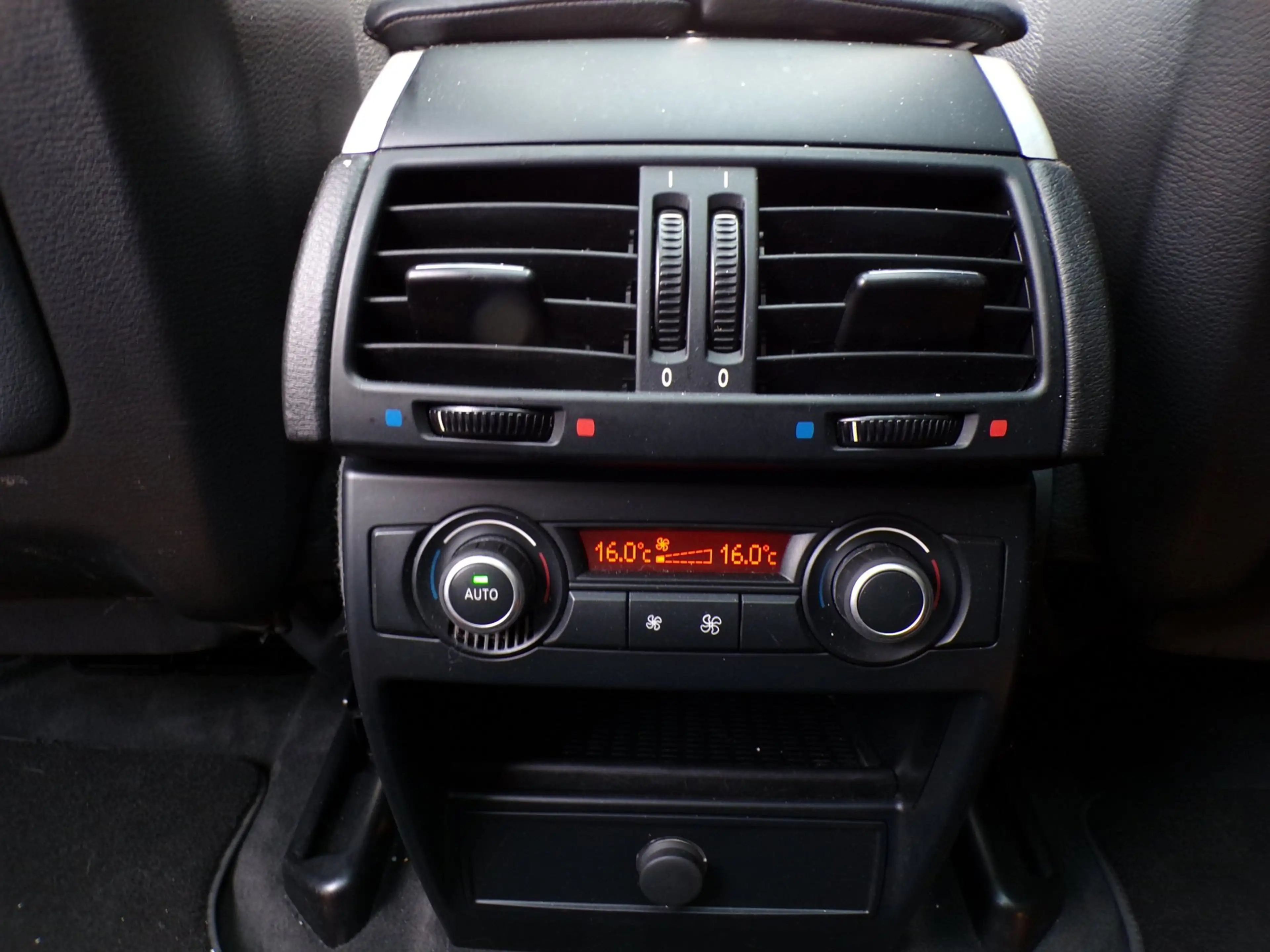 BMW X5 XDrive48i Automaat / Leder / Navi / Panoramadak / — photo 17