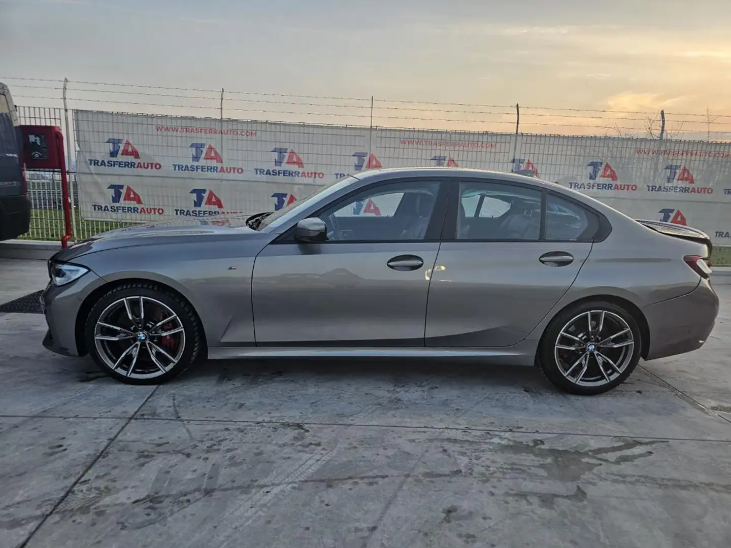 BMW 340 M 340i 48V xDrive Grigio - 2