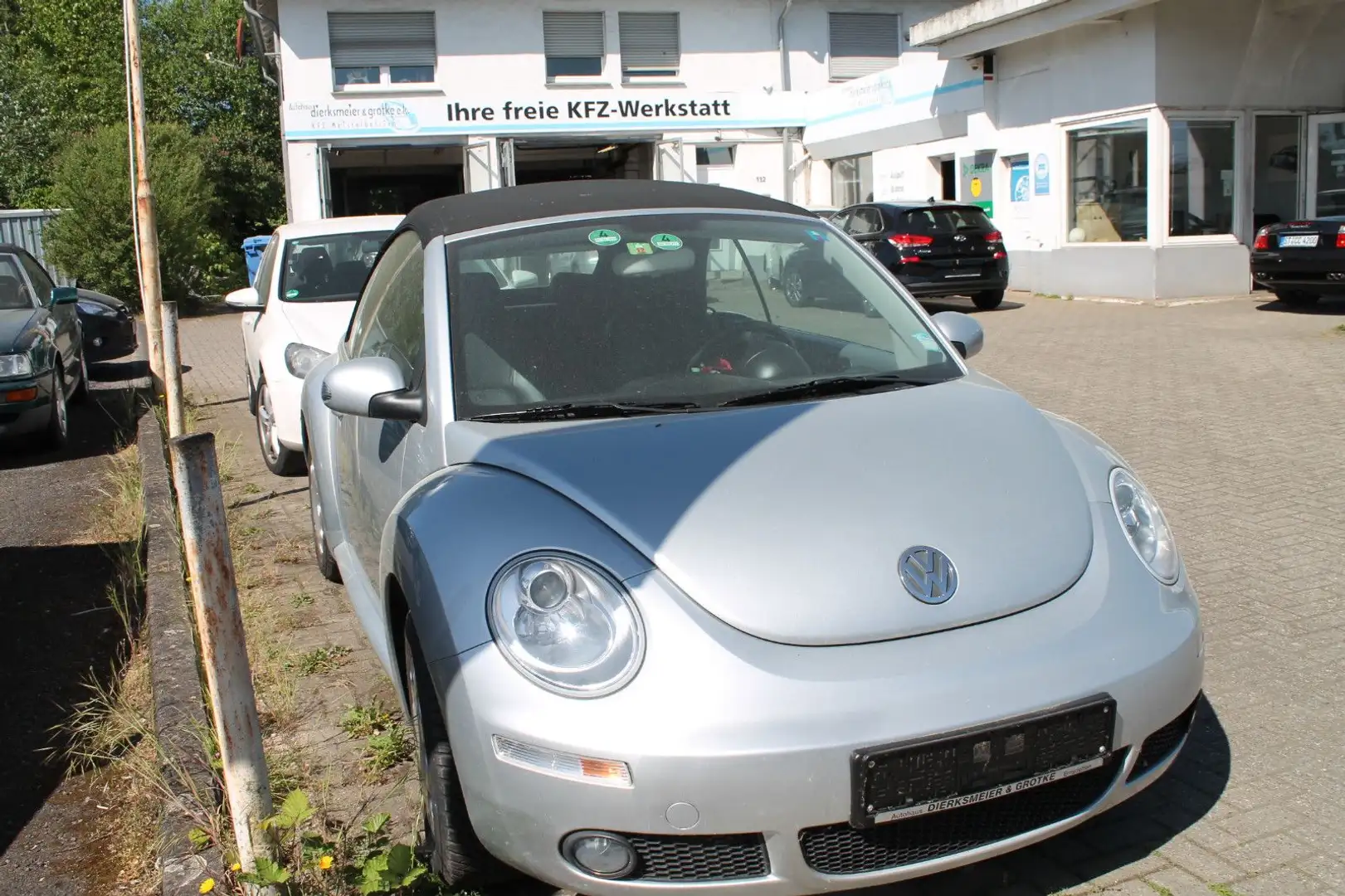 Volkswagen New Beetle Cabriolet 2.0 Plateado - 2