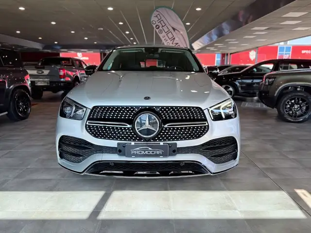Mercedes-Benz Gle view 2