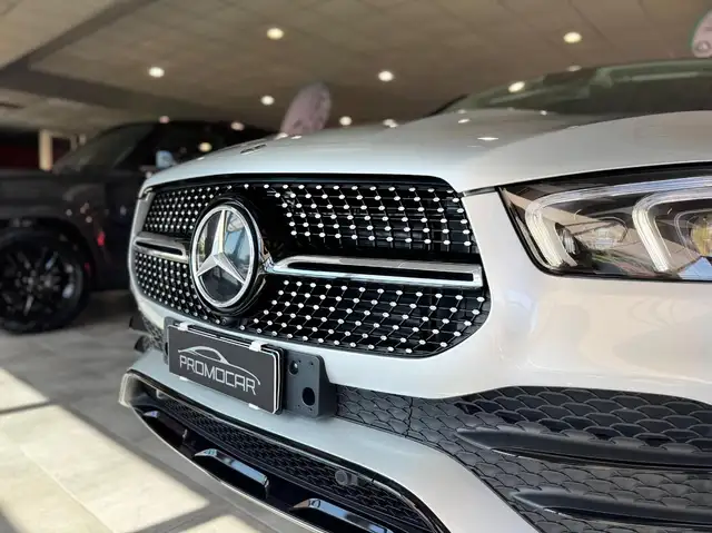 Mercedes-Benz Gle view 30