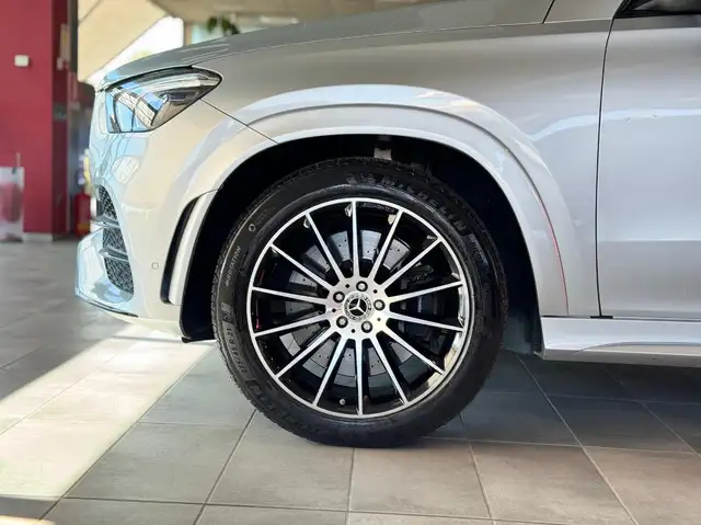 Mercedes-Benz Gle view 25