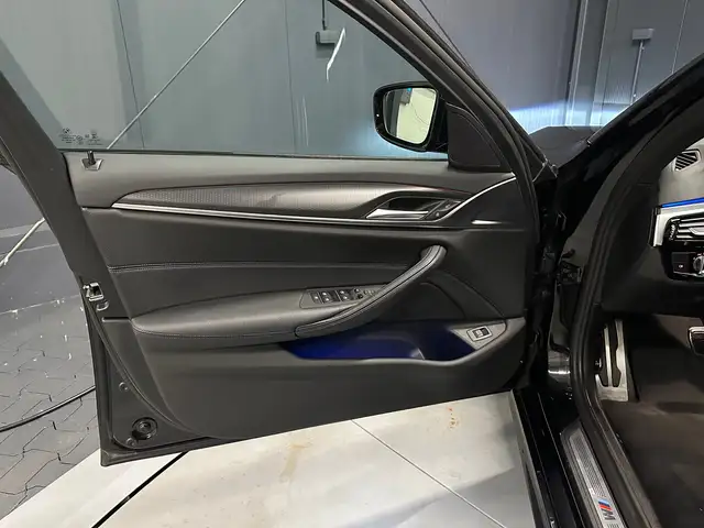 BMW M view 14