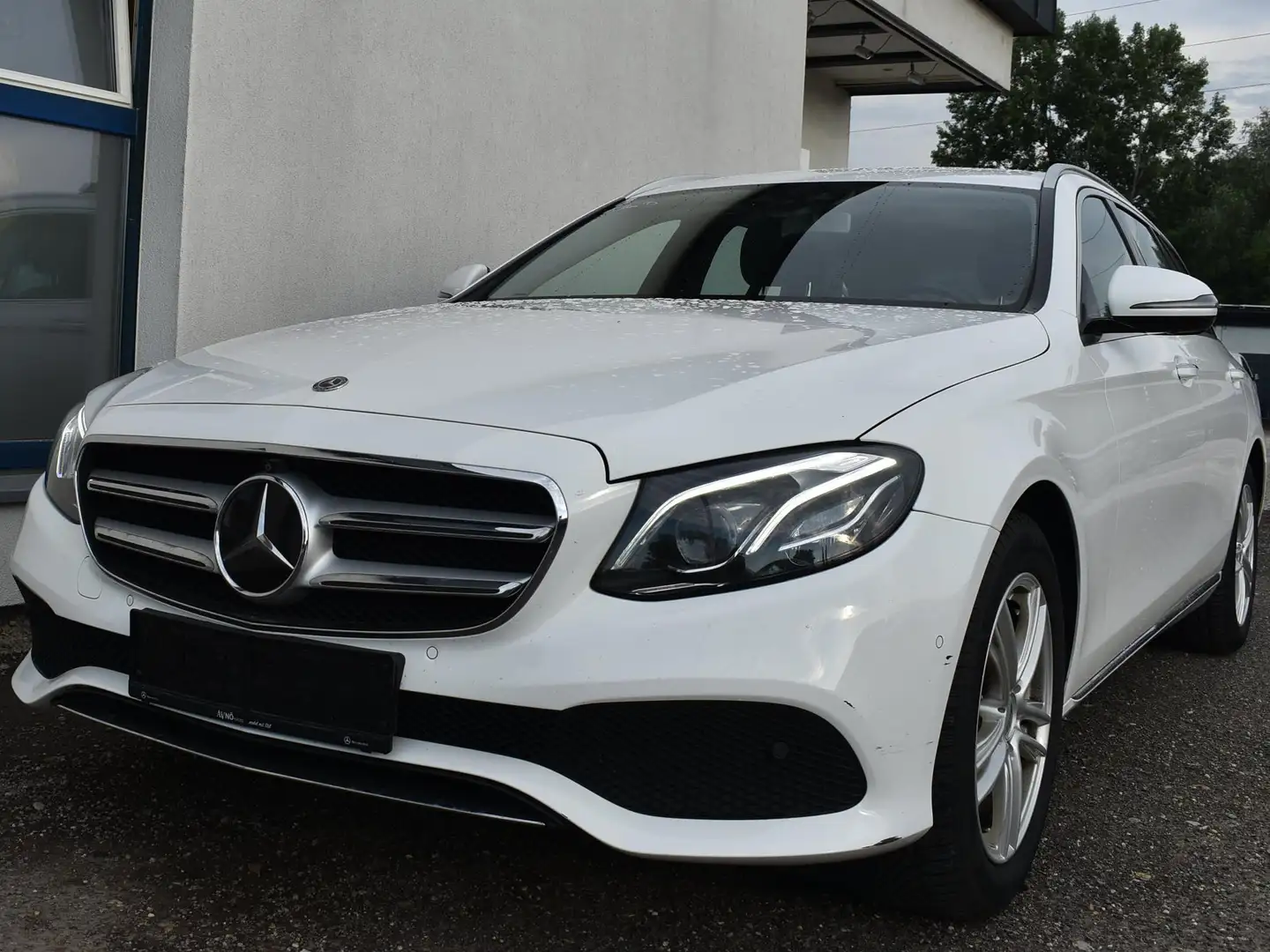 Mercedes-Benz E 200 E 200 d (213.213) Weiß - 2