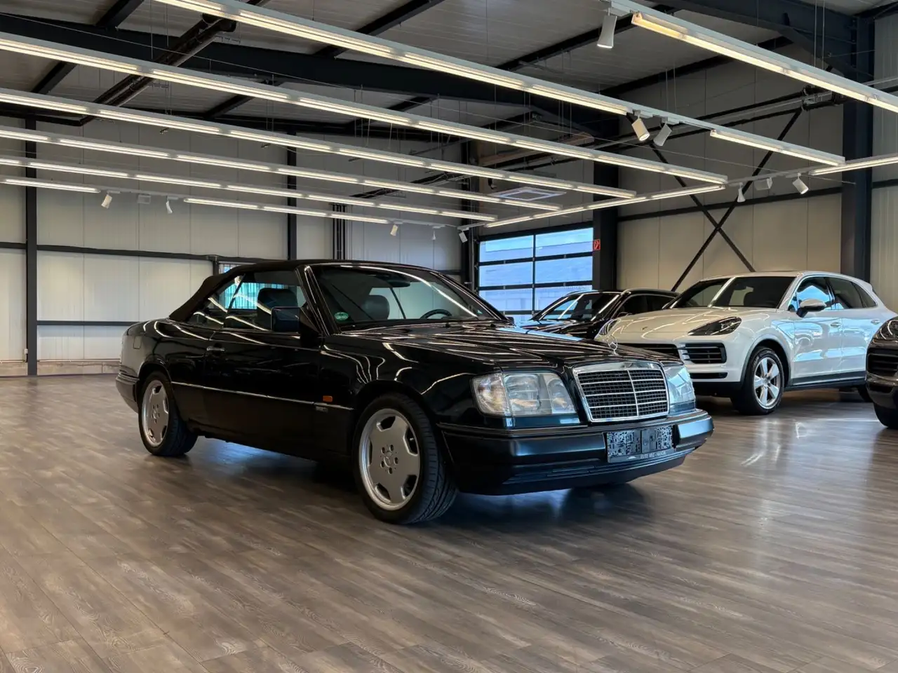 Mercedes-Benz E 220 CABRIO SPORTLINE W124, foto 3