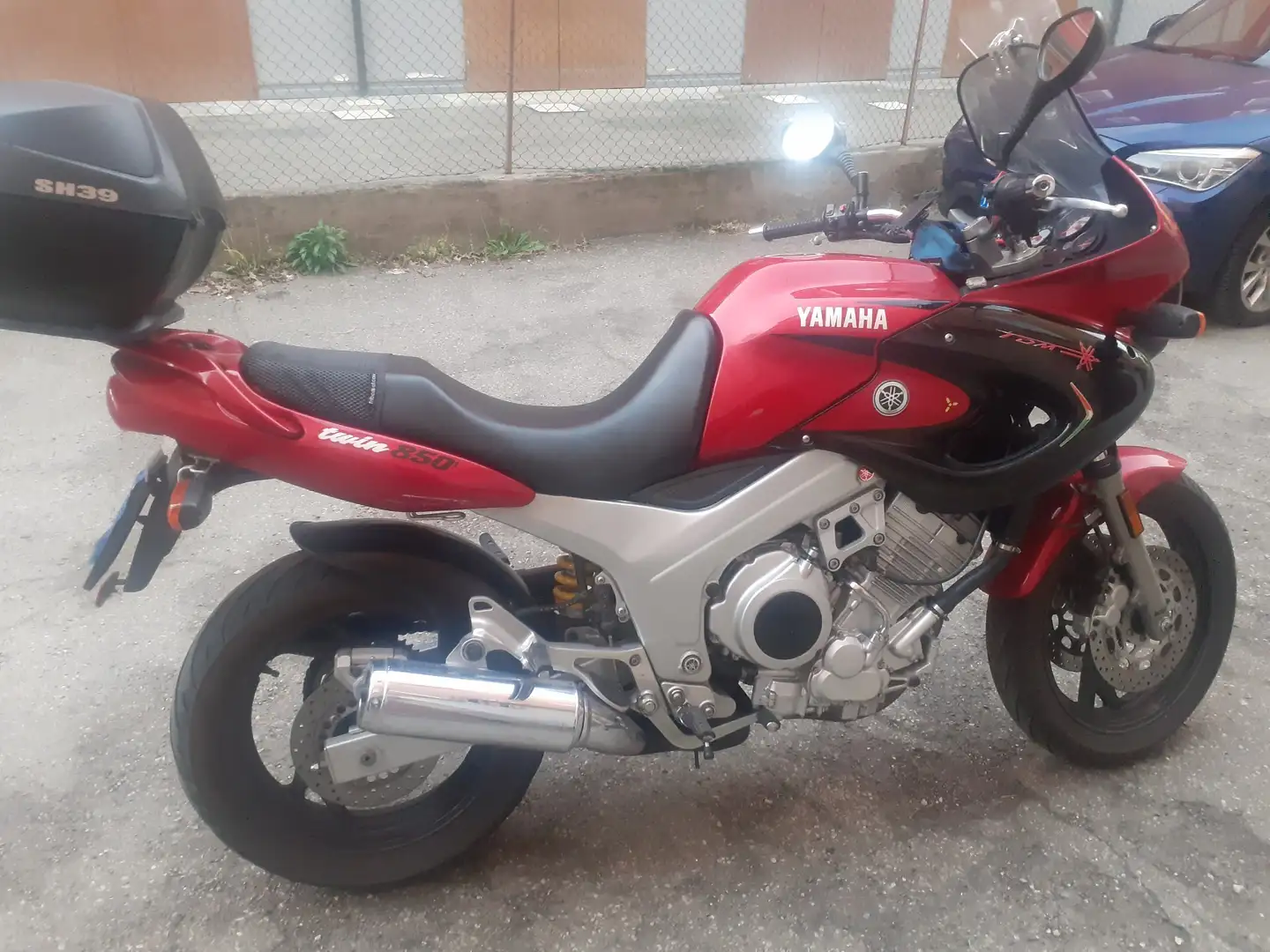 Yamaha TDM 850 Red - 1