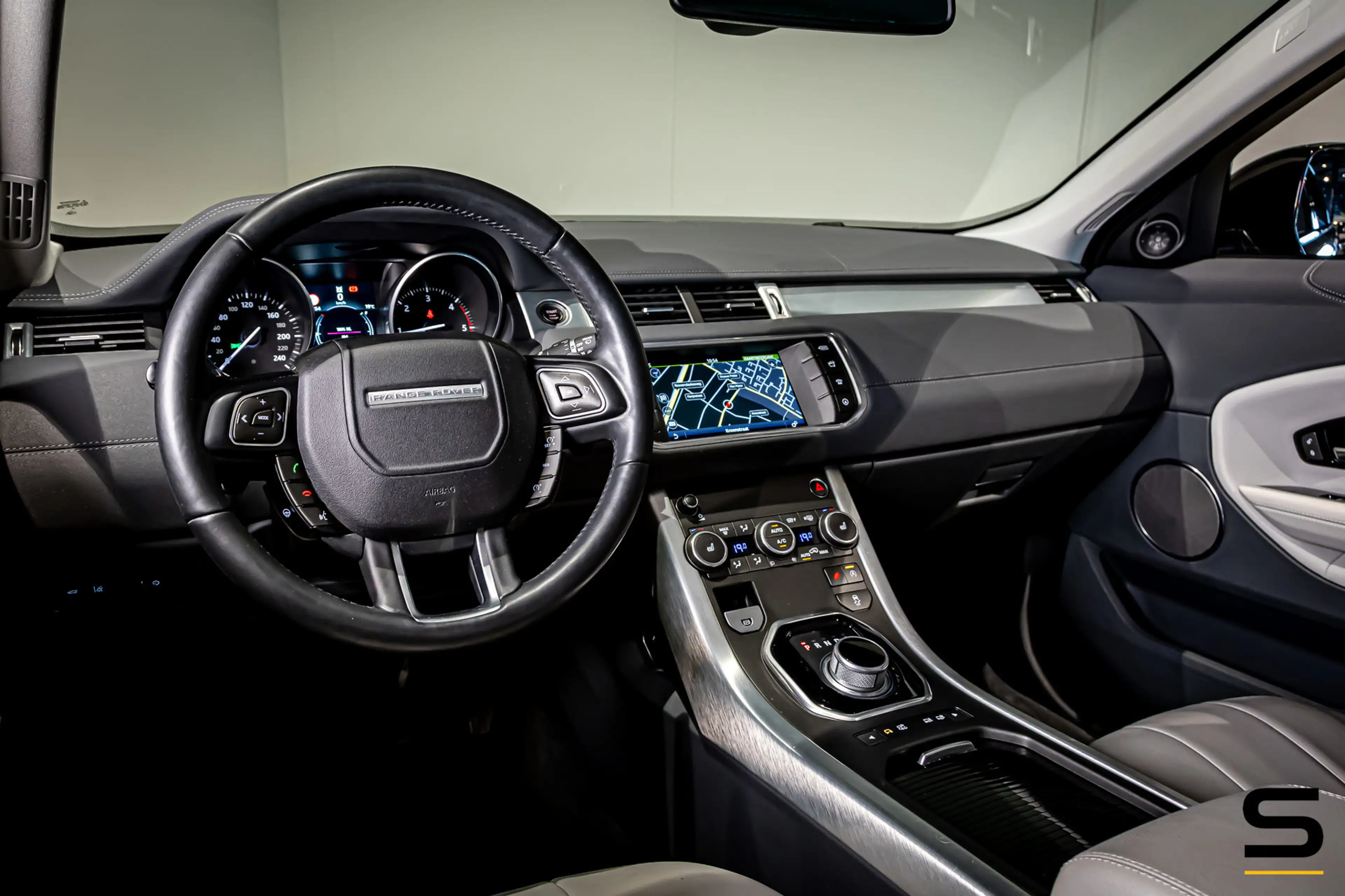 Land Rover Range Rover Evoque 2.0 TD4 HSE|Pano|1eig|NAP|Cam — photo 10