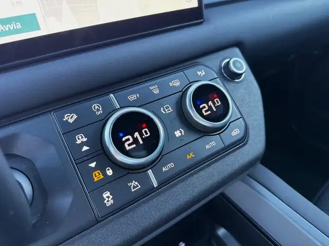 Land Rover Defender view 11