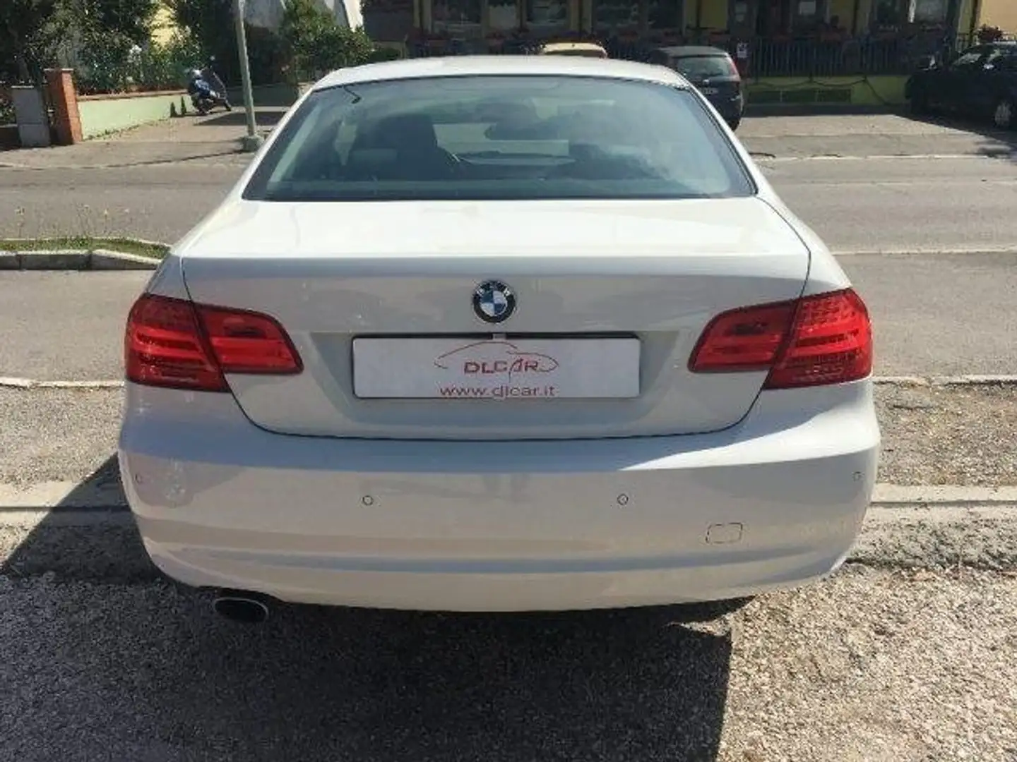 BMW 320 Serie 3 E92 Coupe 320d Coupe Futura 184cv Bianco - 2