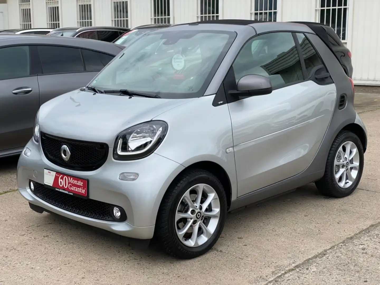 smart forTwo Cabrio Turbo90PS_Leder_RFKamera_LED&Sensor Paket Gris - 1