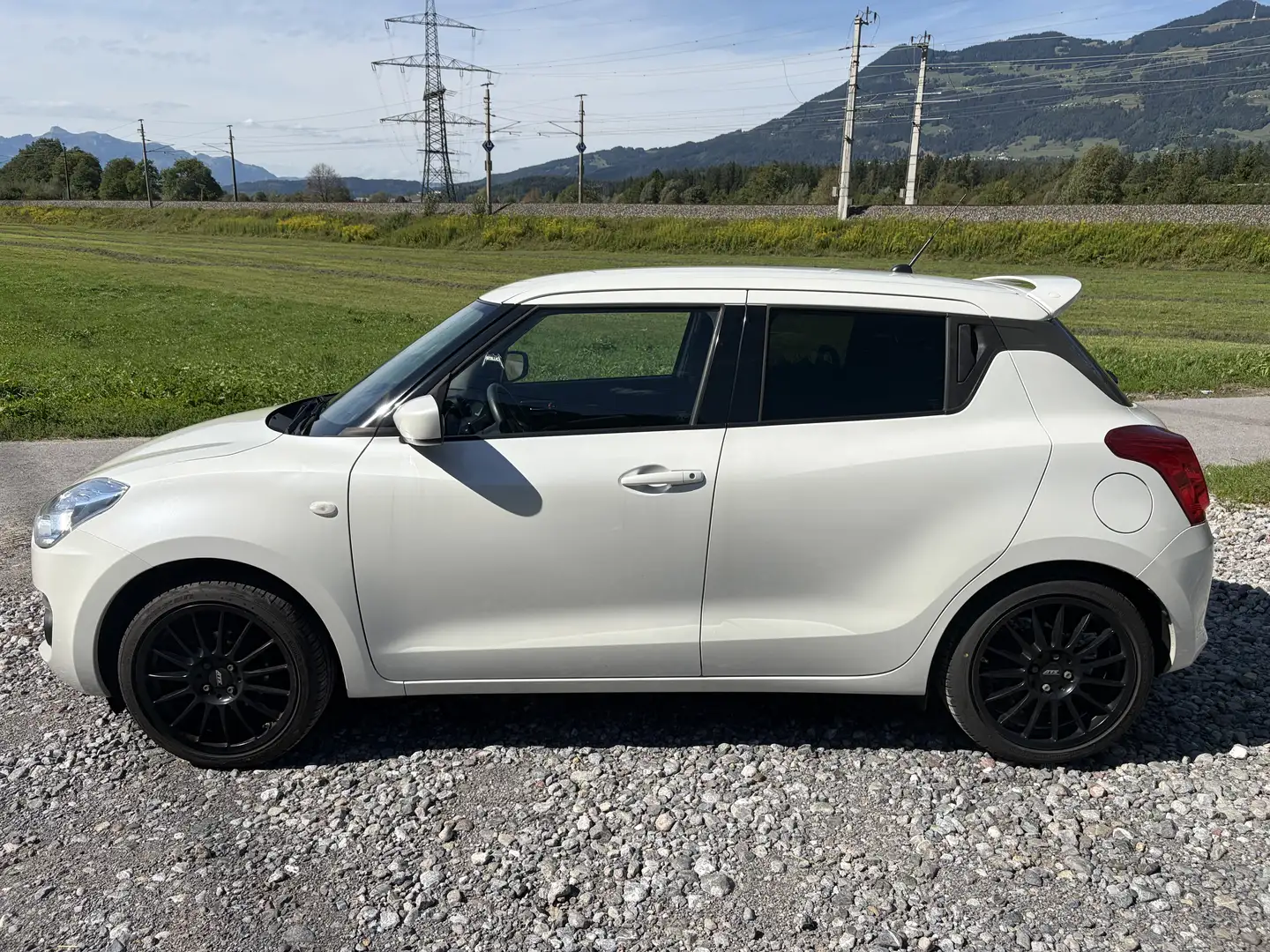 Suzuki Swift 1,2 DualJet Shine - 2