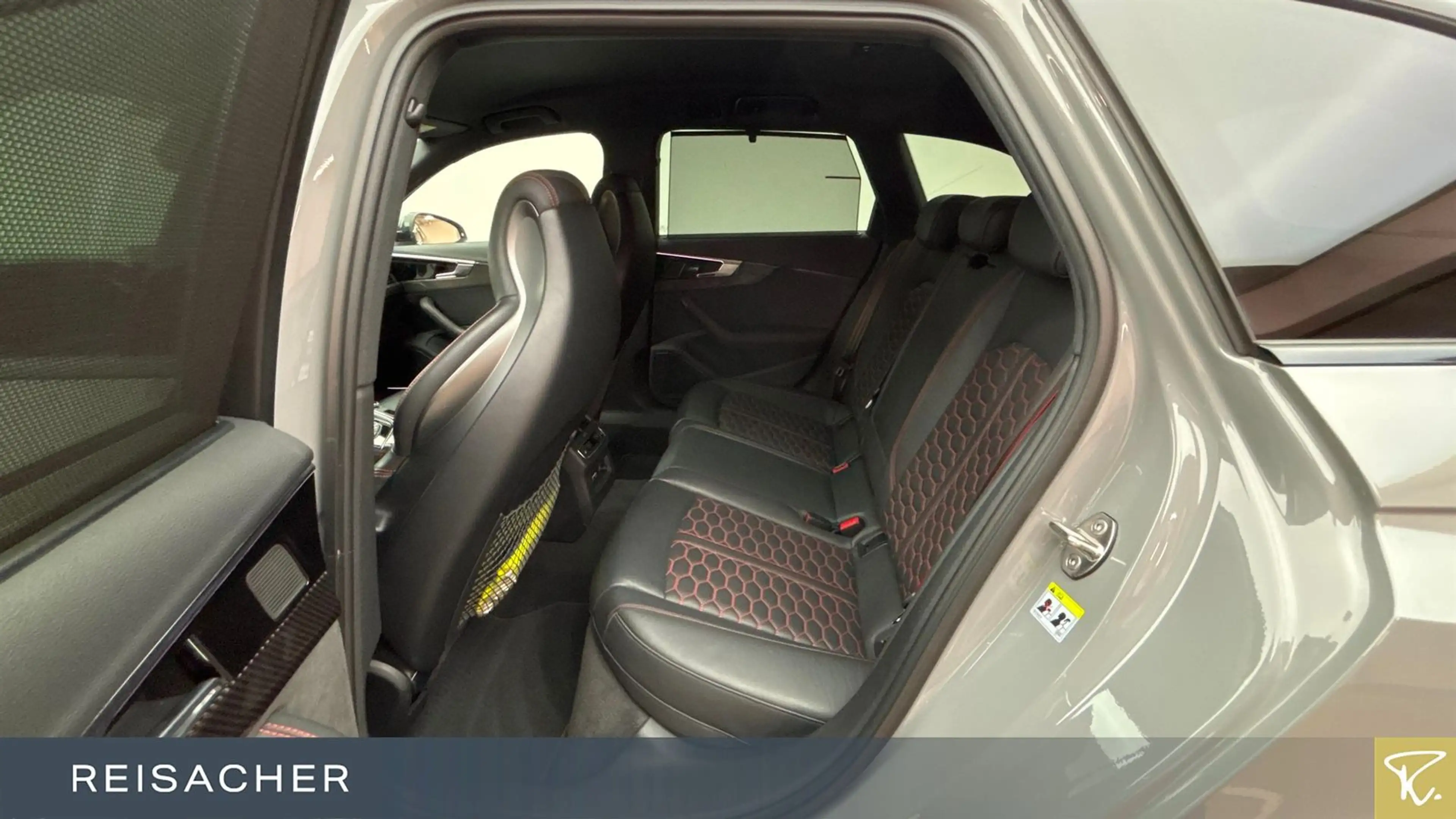 Audi RS4 Avant quattro tiptronic Navi,LED,AHK — photo 8