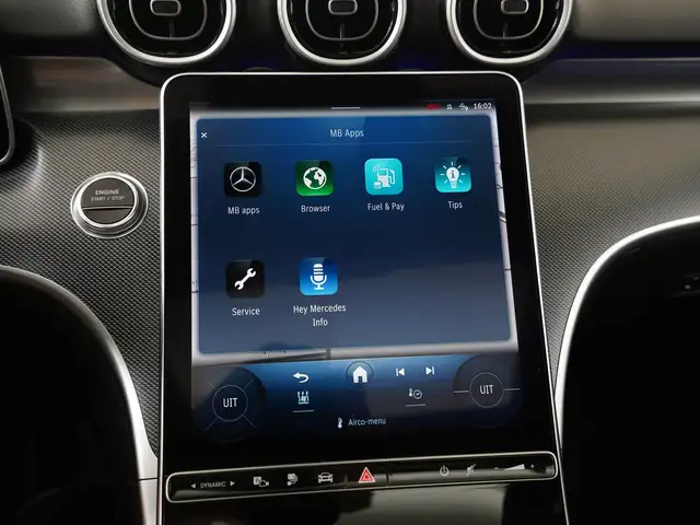 Mercedes-Benz C-Class view 13