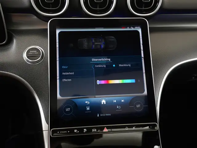 Mercedes-Benz C-Class view 14