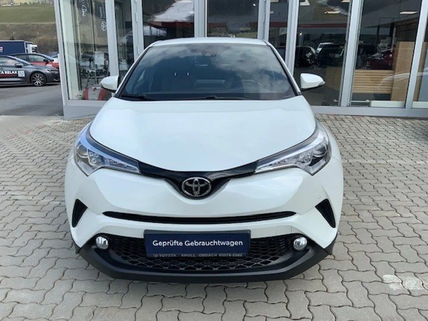Toyota C-HR 1,2T C-HIC 4WD Weiß - 2