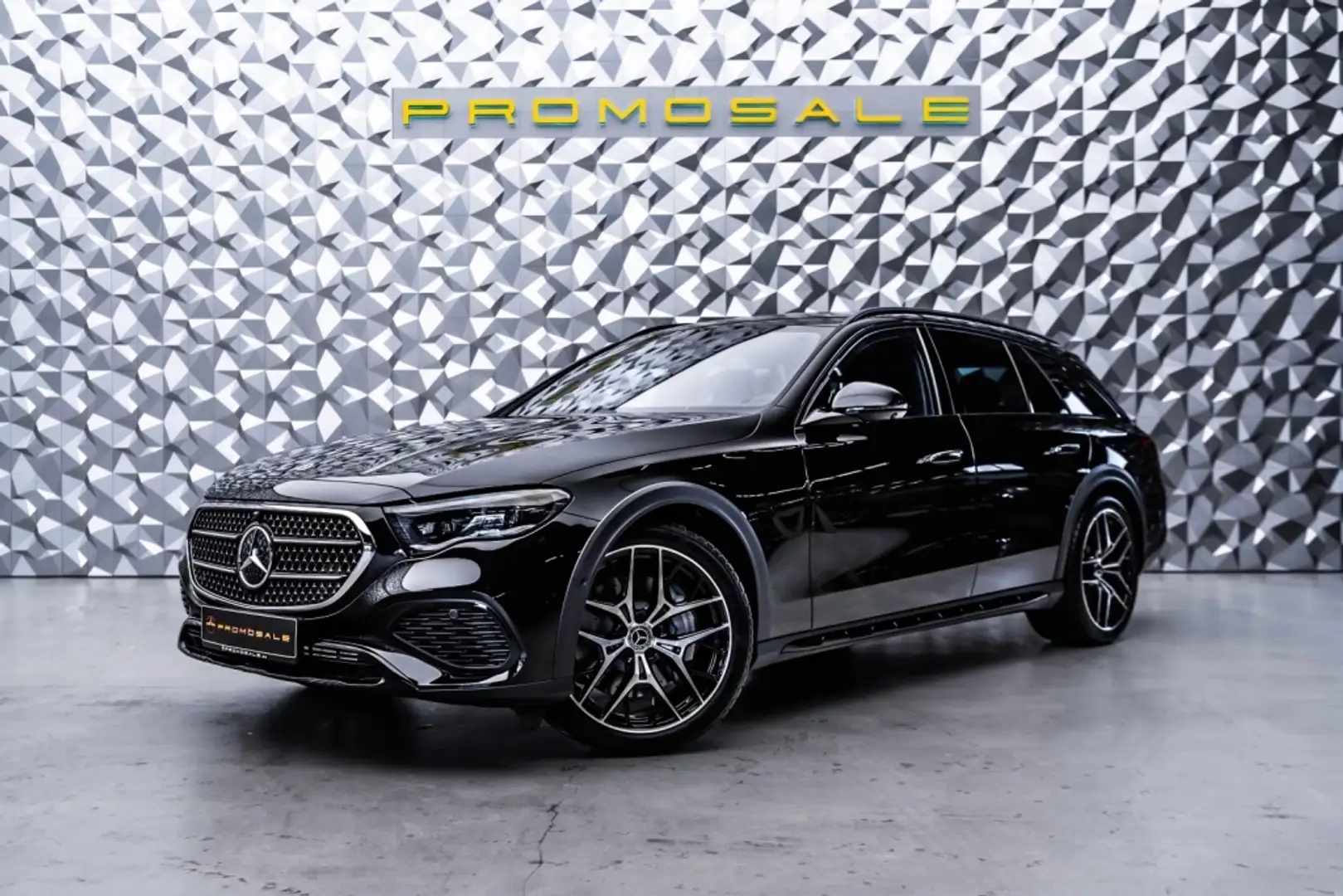 Mercedes-Benz E 450 Estate 450d 4Matic 9G-Tronic 270Kw Noir - 1