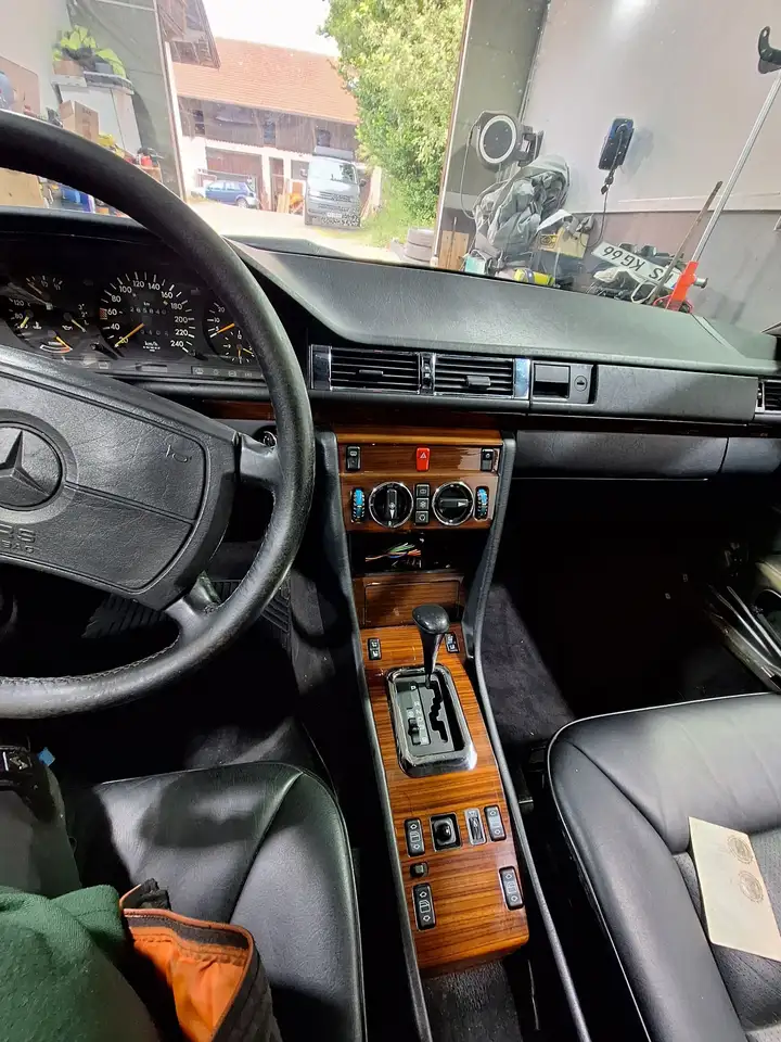 Mercedes-Benz 300, foto 11