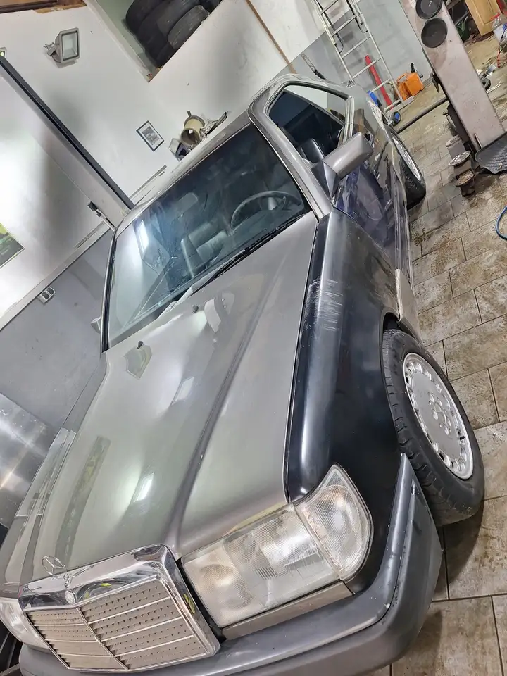 Mercedes-Benz 300, foto 2