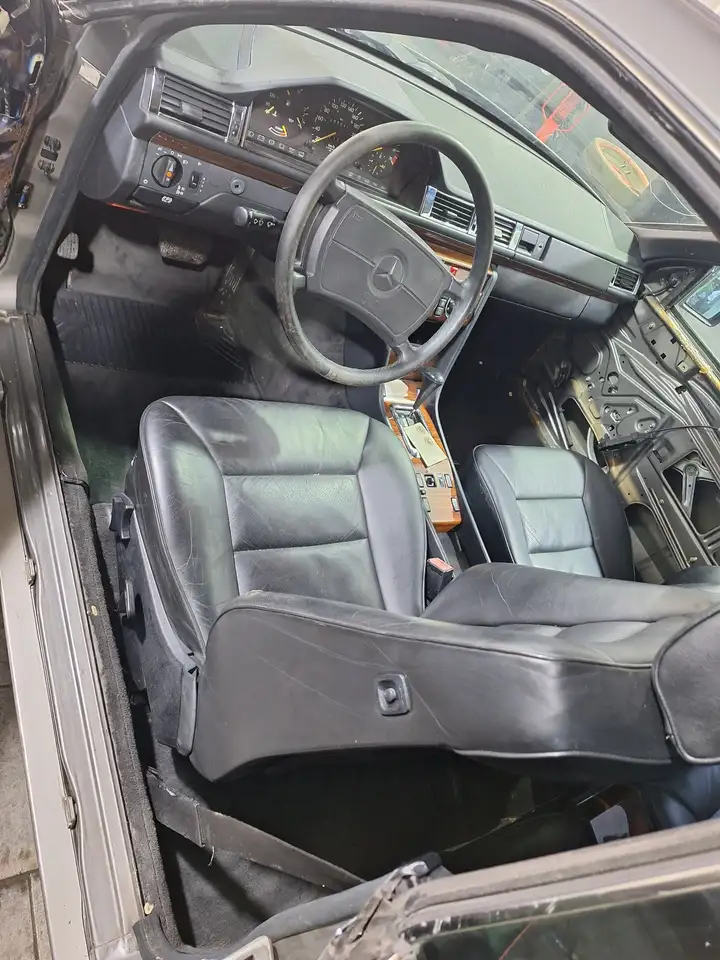 Mercedes-Benz 300, foto 12