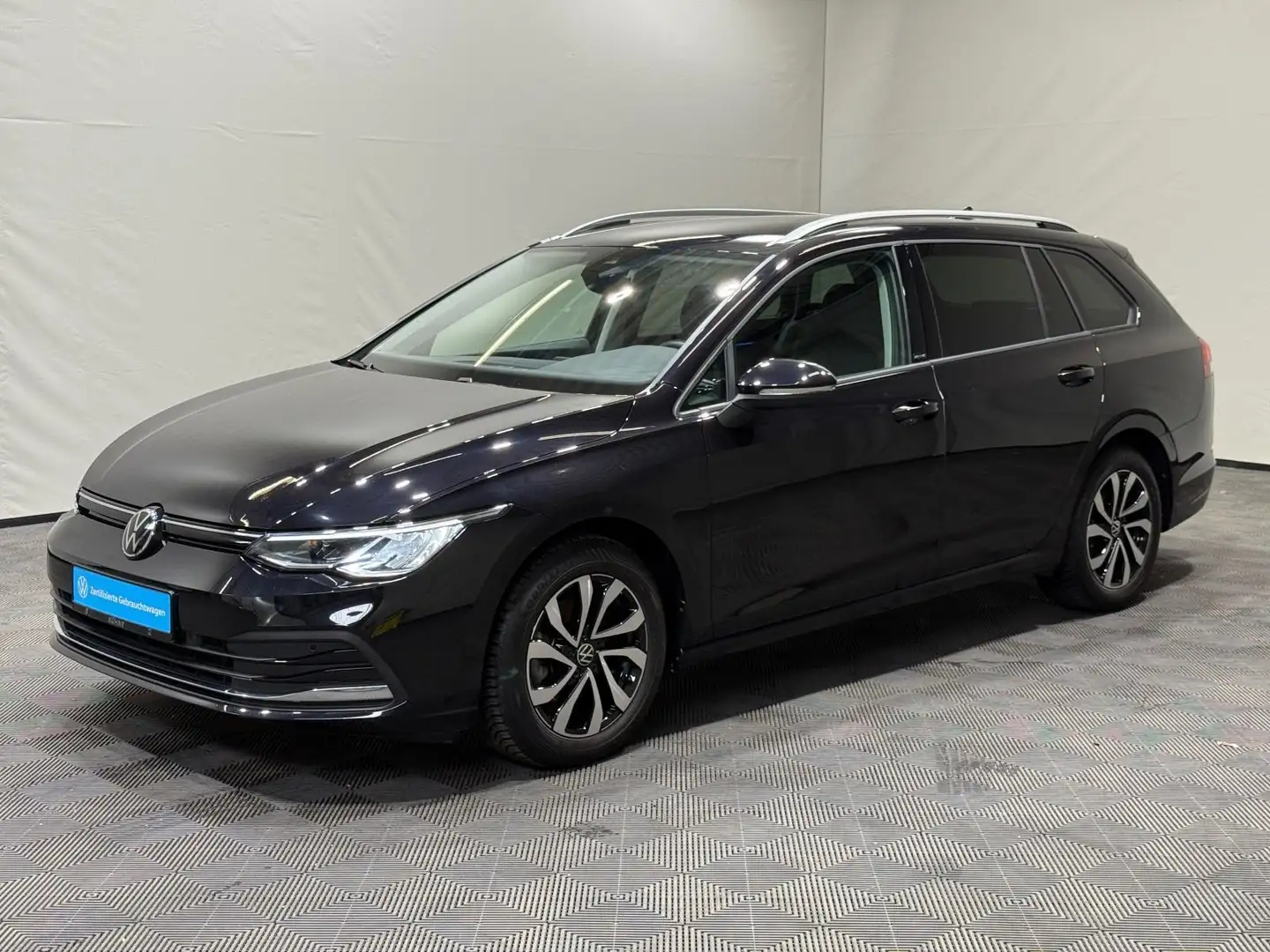 Volkswagen Golf Variant Active 1.5 TSI | LED NAVI KAMERA Zwart - 2