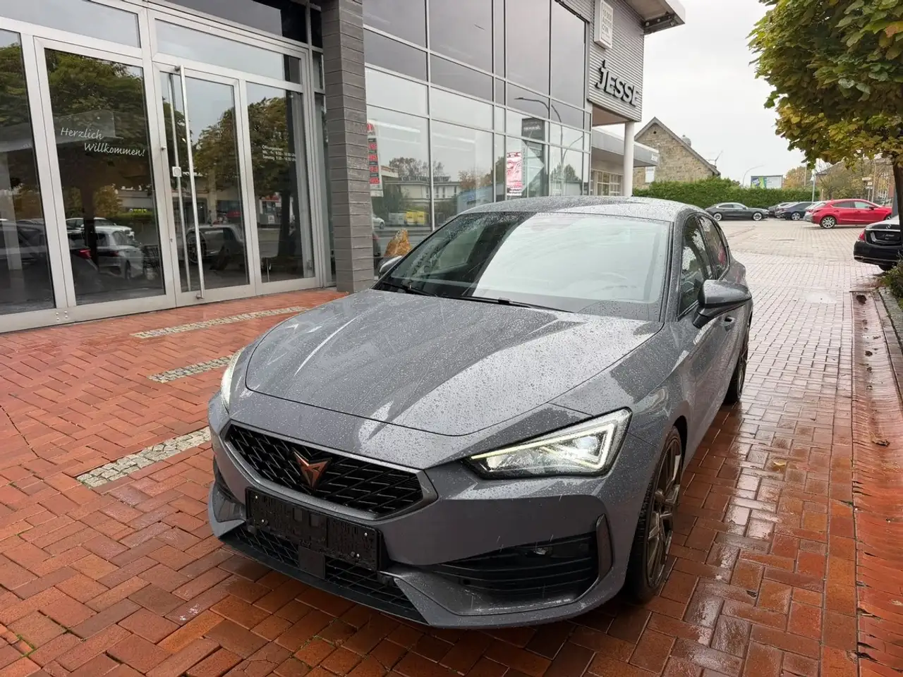 CUPRA Leon