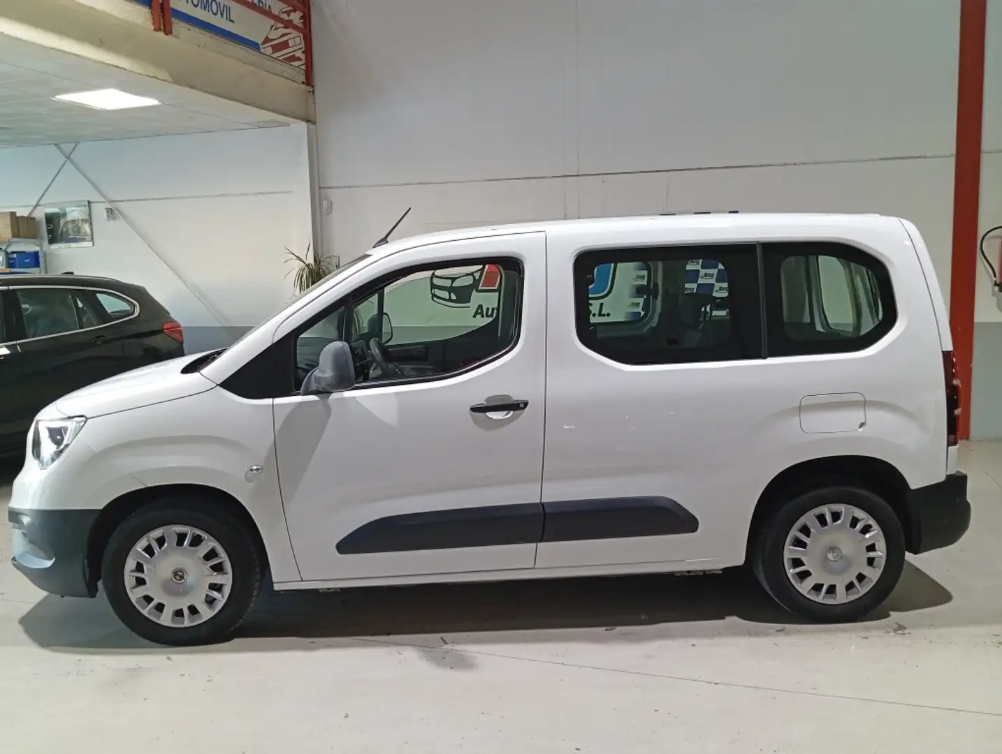 Opel Combo Life 1.5TD Expression L 75 Weiß - 2