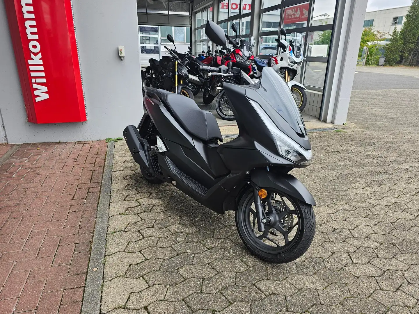 Honda PCX 125 Vorführer / EZ 04/25 / KM 150 Schwarz - 2