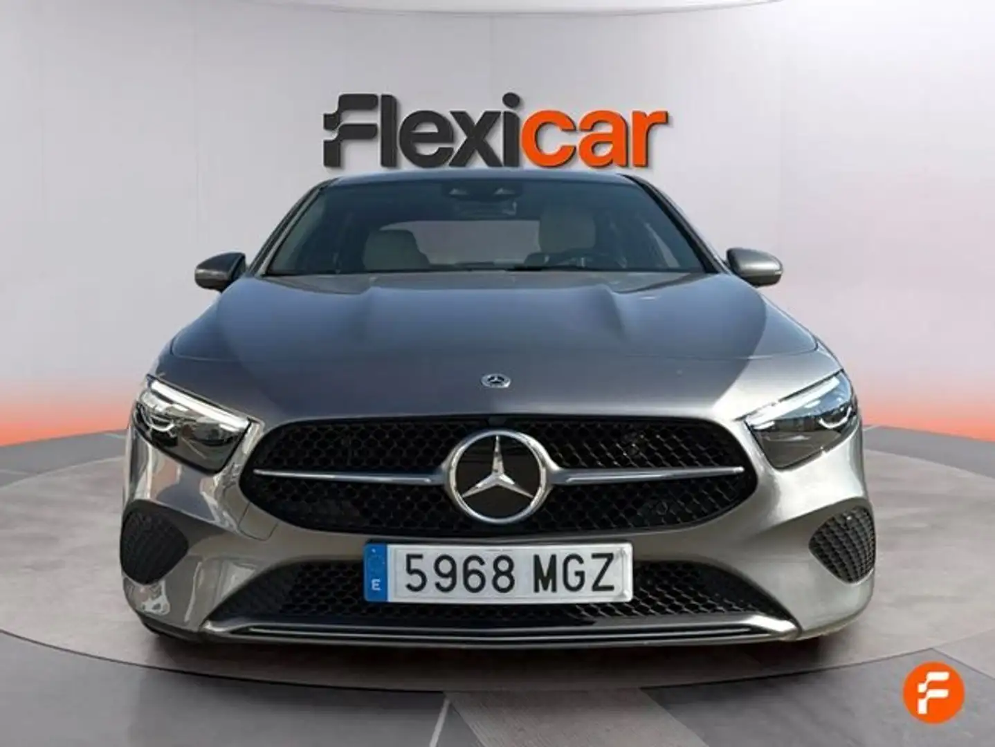 Mercedes-Benz A 200 d Gris - 2