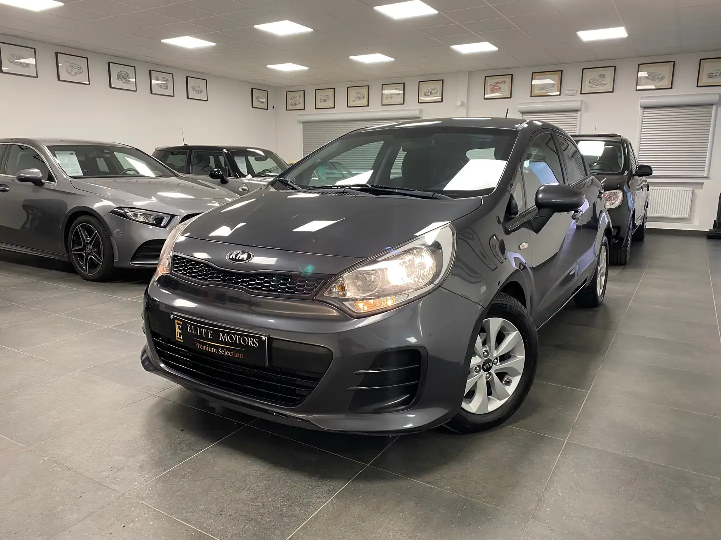 Kia Rio Rio 1.2i Navi Edition / 1erMAIN/ CAM/ NAVI/ FULL Noir - 1