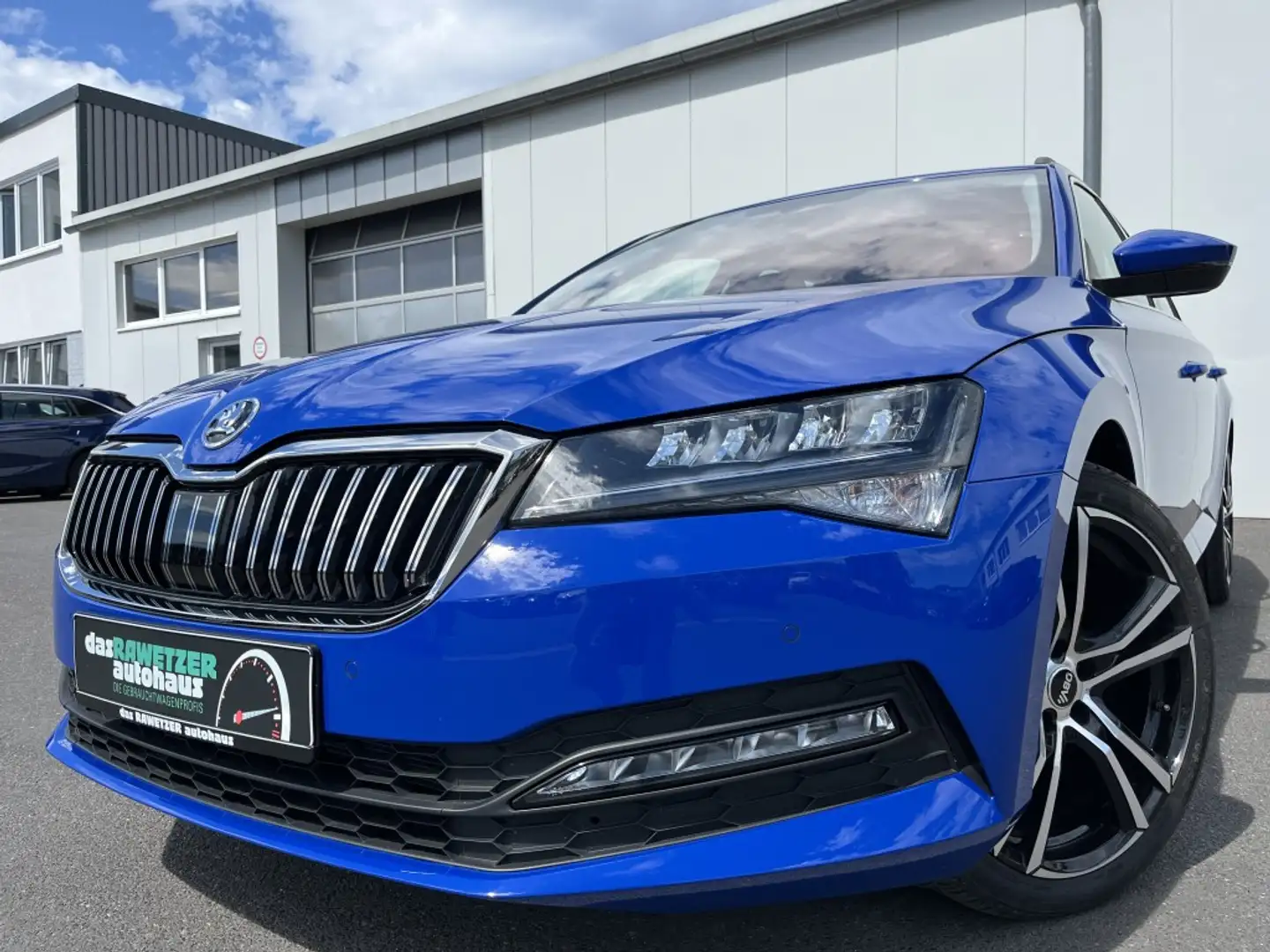 Skoda Superb Combi 1.5 TSI RS-Optik 156€ m. 20% Anzahlung Vir Albastru - 1