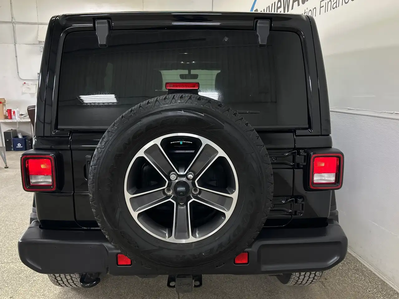 Jeep Wrangler снимка Jeep Wrangler