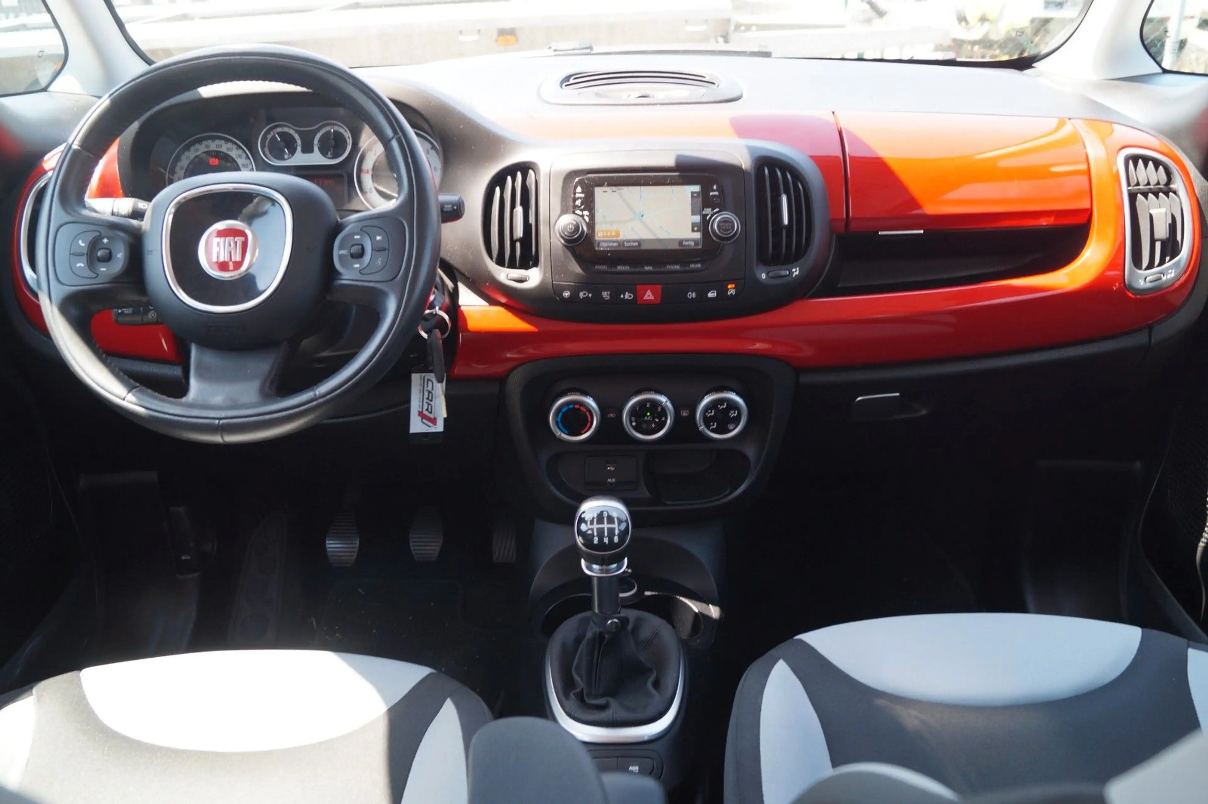 Fiat 500L Pop Star*Navi*Klima*Tempomat*SHZ*MFL*Alu* — photo 9