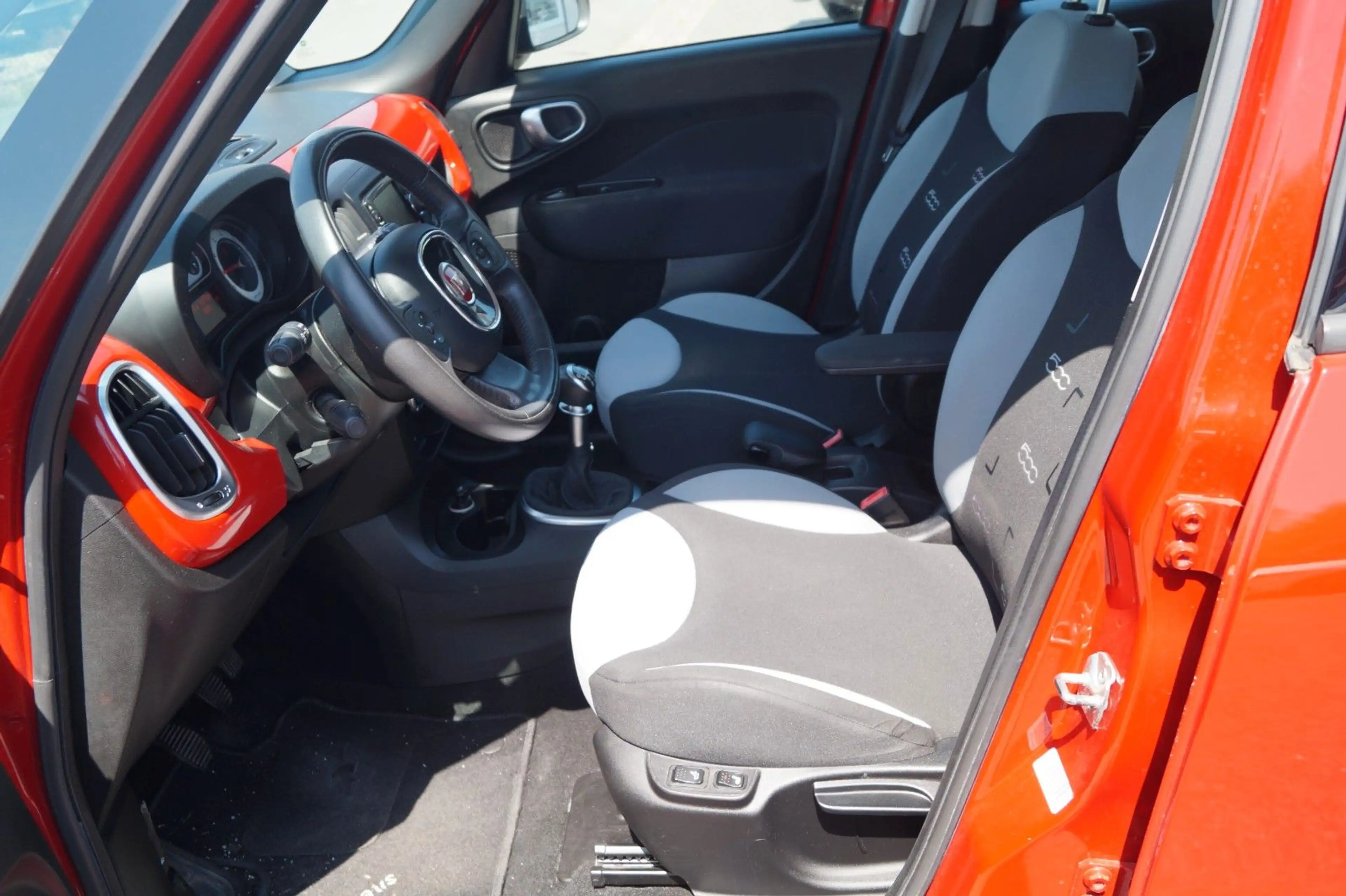 Fiat 500L Pop Star*Navi*Klima*Tempomat*SHZ*MFL*Alu* — photo 11