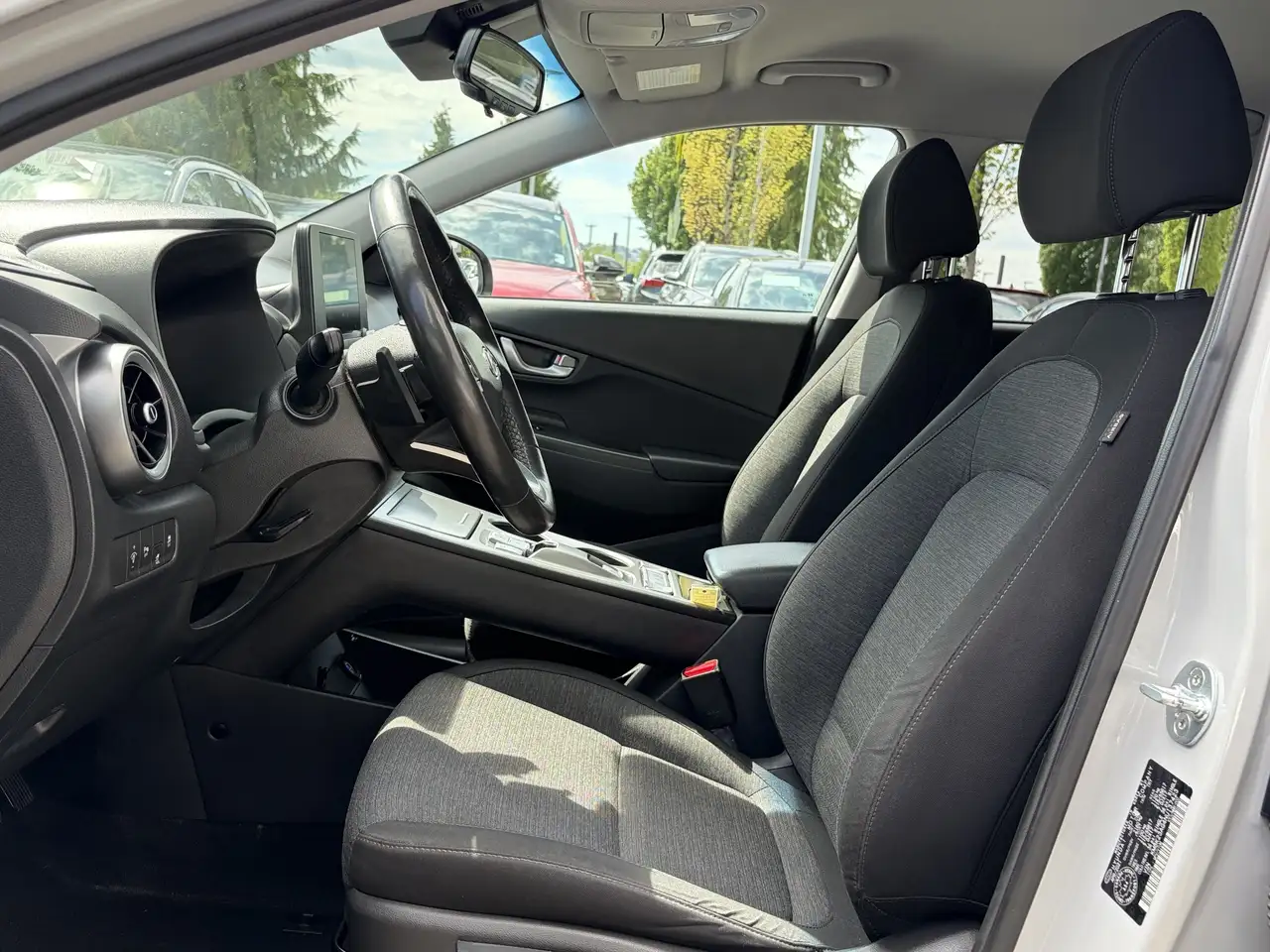 Hyundai KONA снимка Hyundai KONA