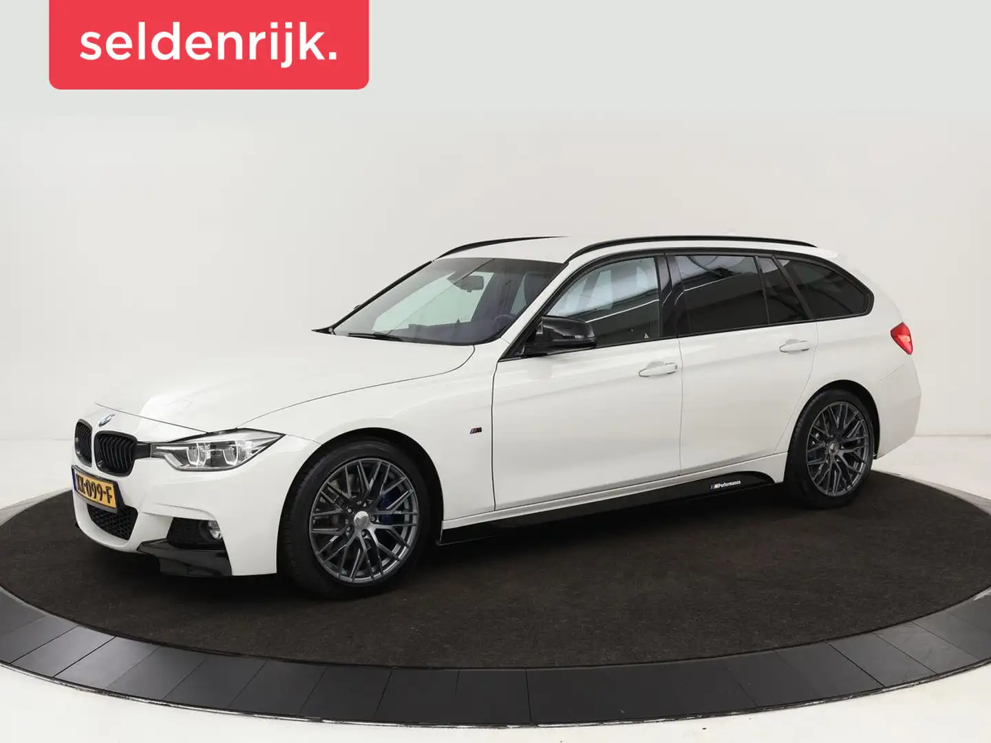 BMW 320 3-serie 320i M Sport | Sportstoelen | Alcantara | Wit - 1