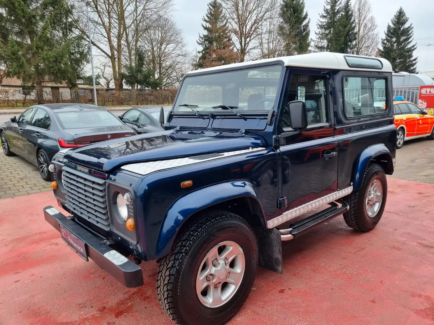 Land Rover Defender 90 Td5  4x4 "Sitzheizung/AHK" Modrá - 1