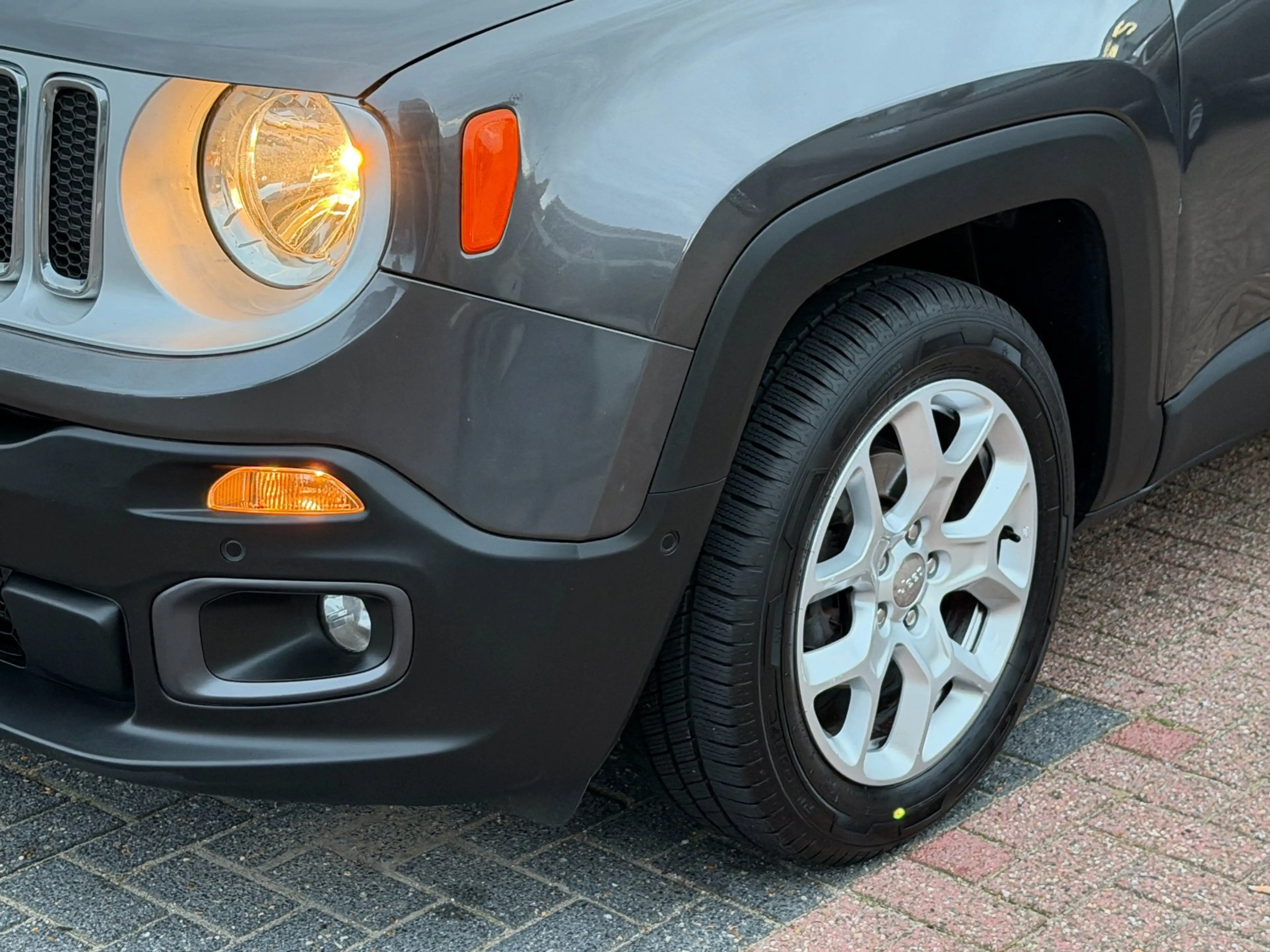Jeep Renegade 1.4 MultiAir Limited Clima|ACC|Carplay|GoedOH — photo 4