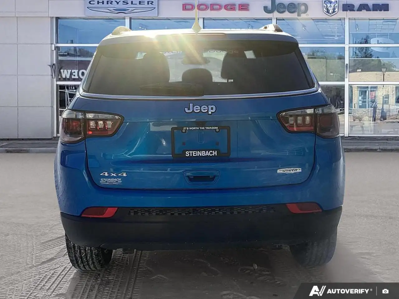 Jeep Compass снимка Jeep Compass