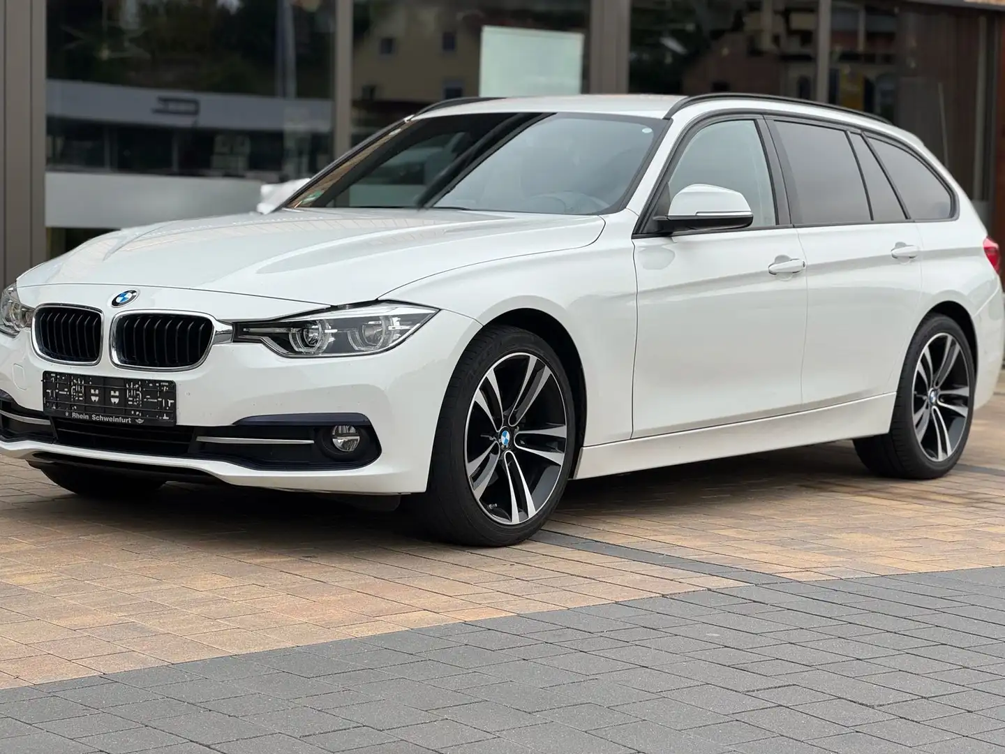 BMW 320 320d Touring Sport Line Blanco - 1