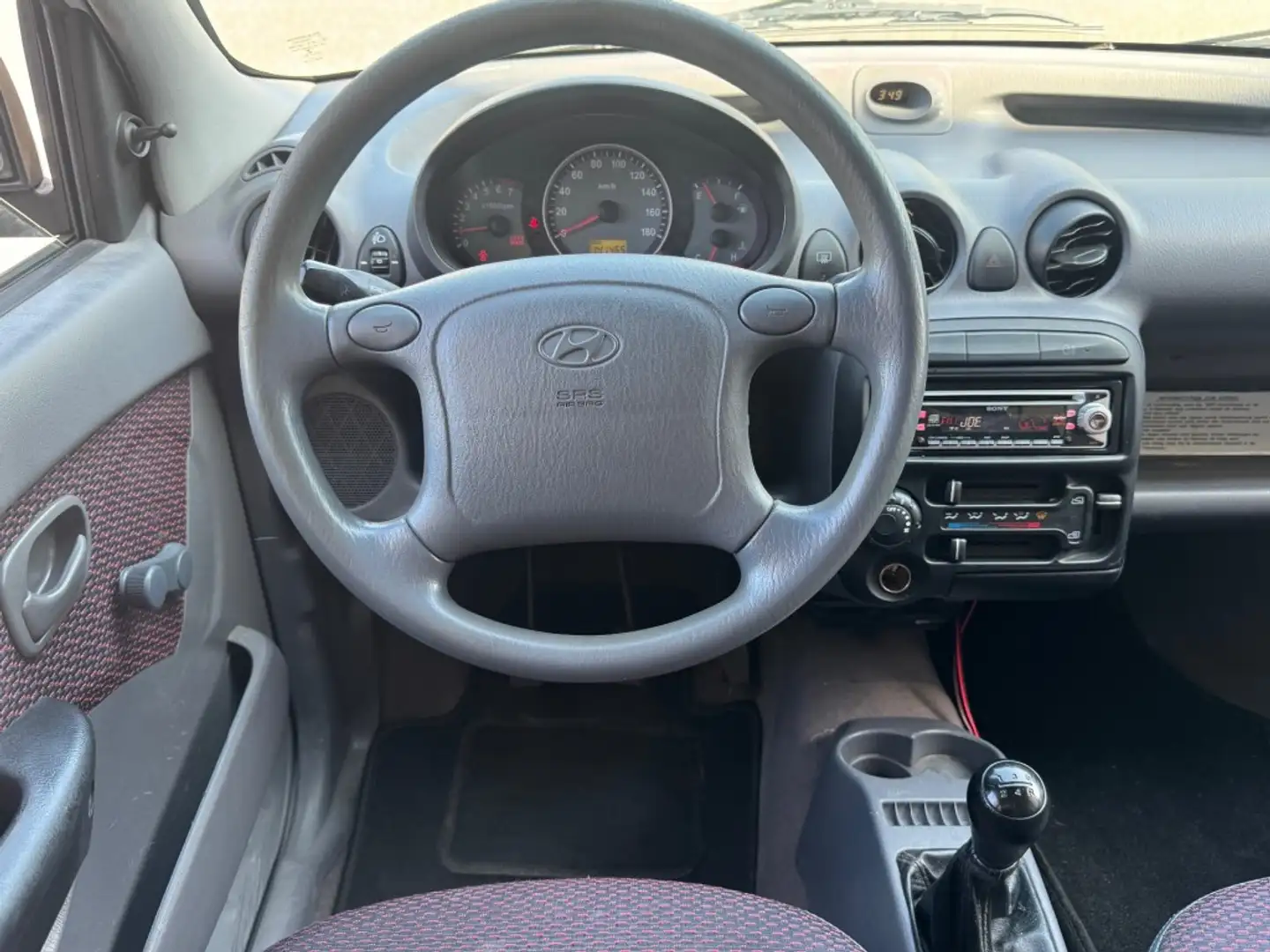 Hyundai Atos 1.1i Active  Stuurbekrachtiging Rijdt goed APK 1-2 Gris - 2