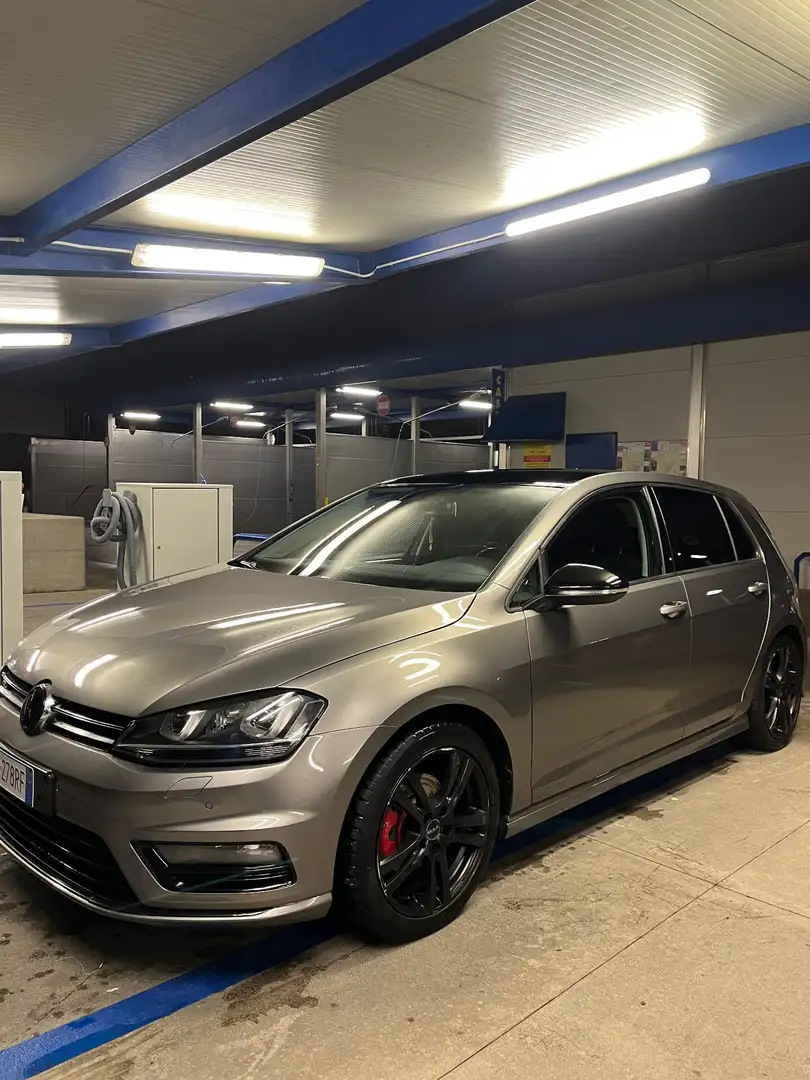 Volkswagen Golf 2.0 tdi R-line 150cv 5p - 1
