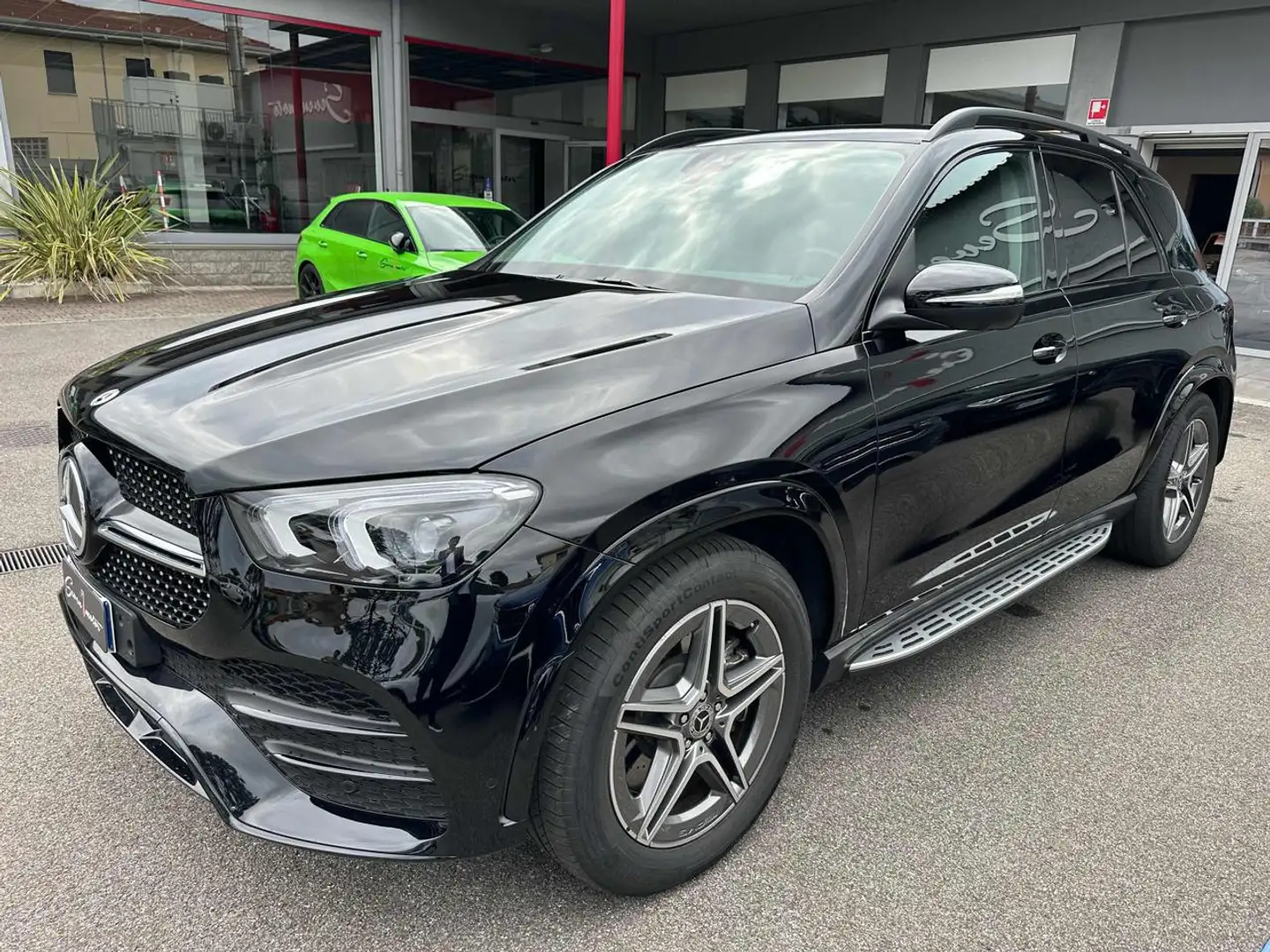 Mercedes-Benz GLE 350 de hybrid EQ 4Matic Premium Nero - 2